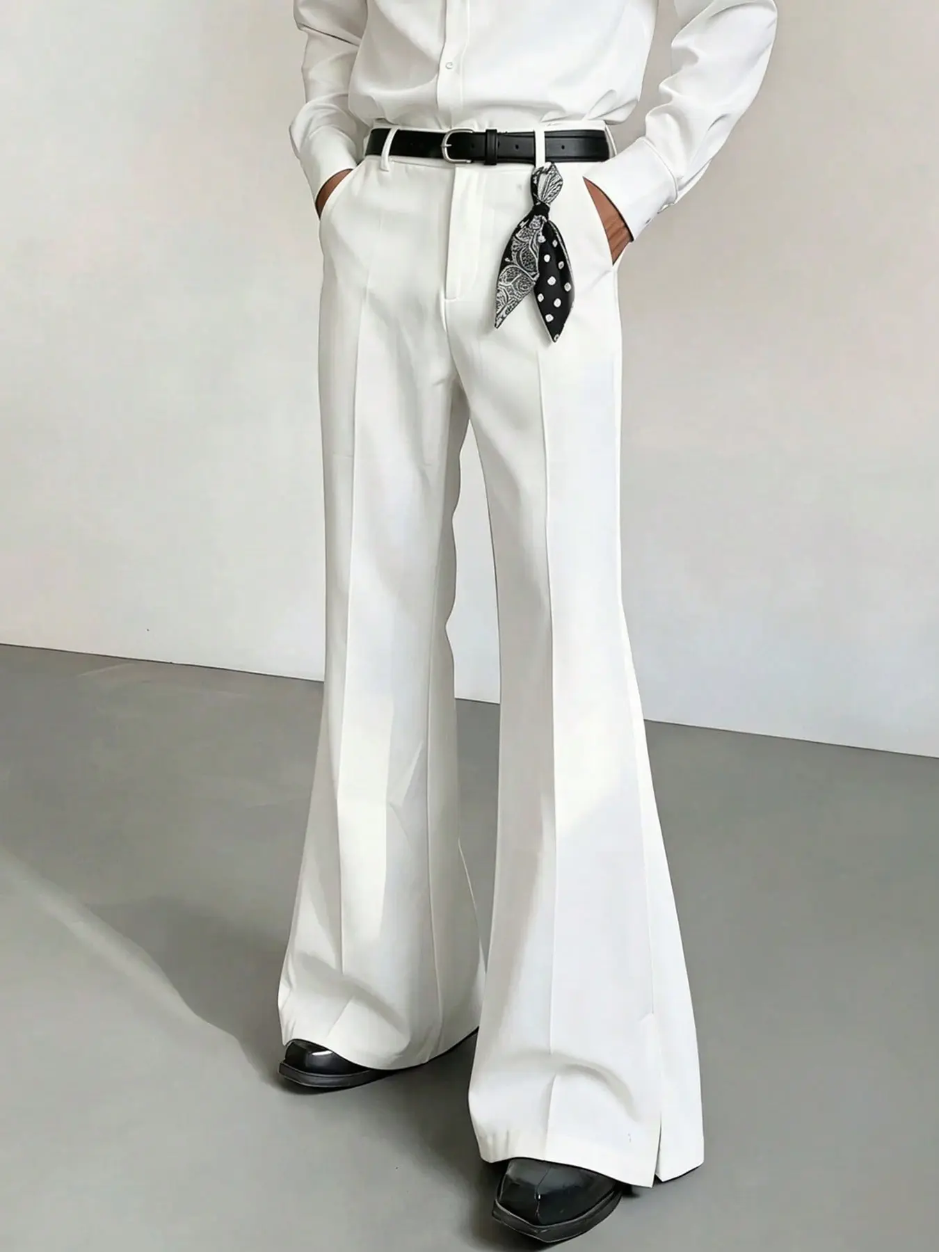White casual micro-flare pants, versatile wide-leg casual pants, unisex striped loose straight pants, slim-fitting wide-leg pants with a draping effect, casual suit wide-leg pants