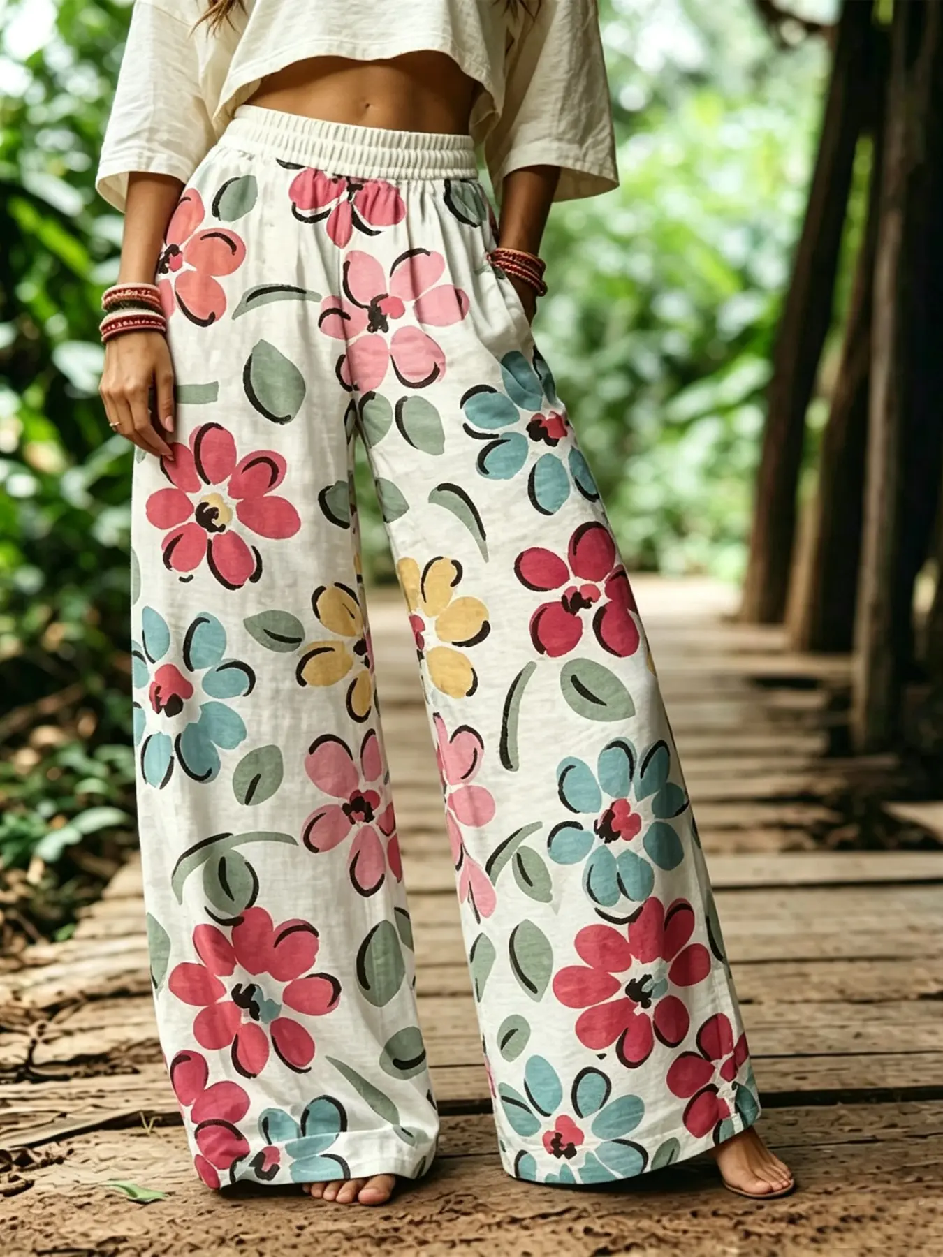 Women's Plus Size Loose Baggy Straight Leg Elastic Pants, Hand-Drawn Large Floral Print, Vintage and Energetic Summer Style, Retro Atmosphere