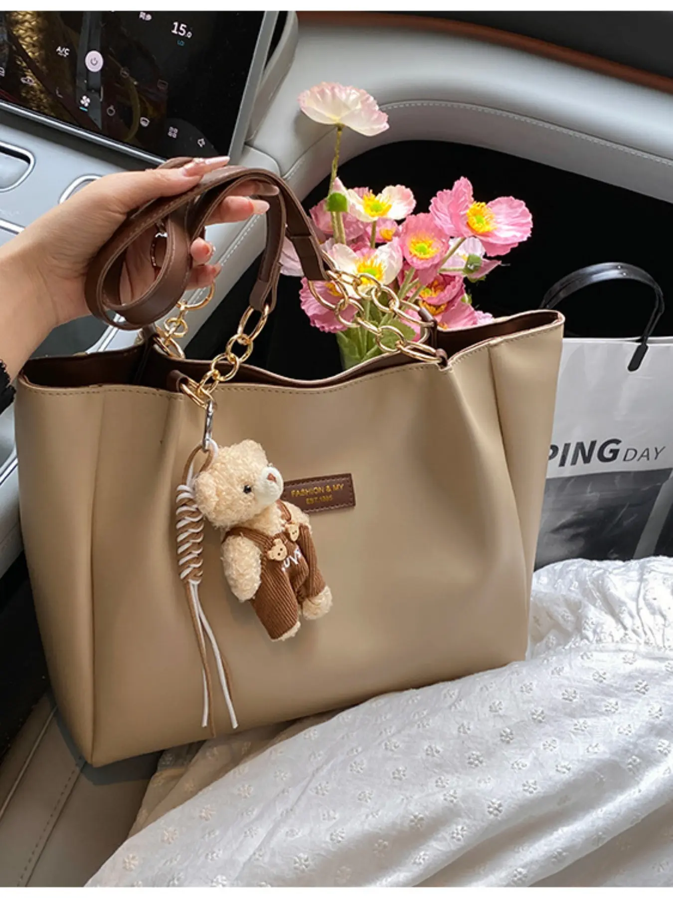 University Student Fashion Tote Bag 2026 New Women's Backpack, High-End Four Seasons Handbag, Large Capacity Commuter Shoulder Bag for Commute, PU Leather Bag, Elegant Bag, Multifunctional Commuter Bag, Daily Commuter Bag