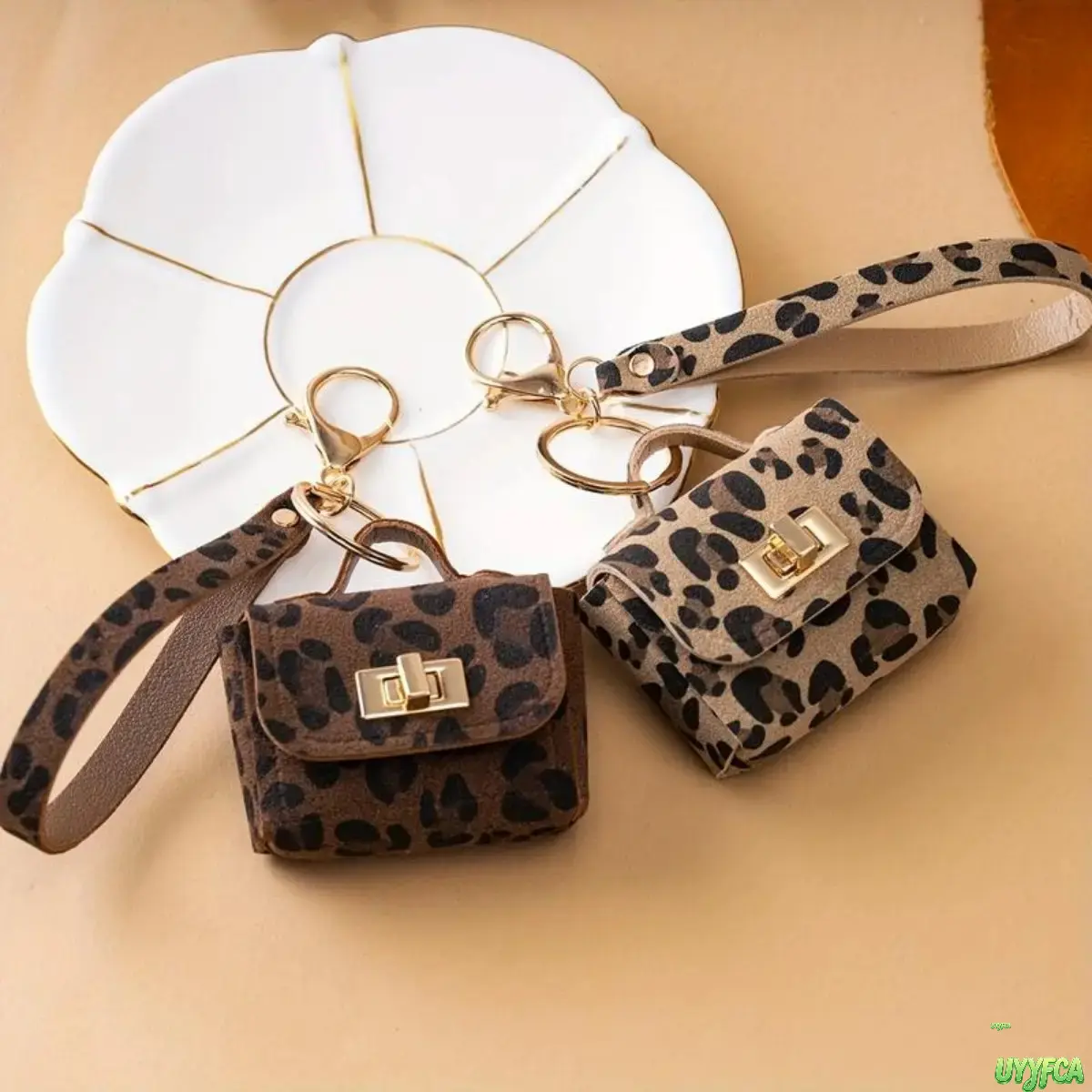 Vintage Leopard Print Faux Suede Mini Handbag Keychain, Twist Lock Small Coin Purse With Wrist Strap, Gold Hardware Metal Ring Car Key Fob Holder, Trendy Retro Animal Print Bag Charm Storage Pouch For Earbuds Lipstick Coins Women Purse Accessory Daily