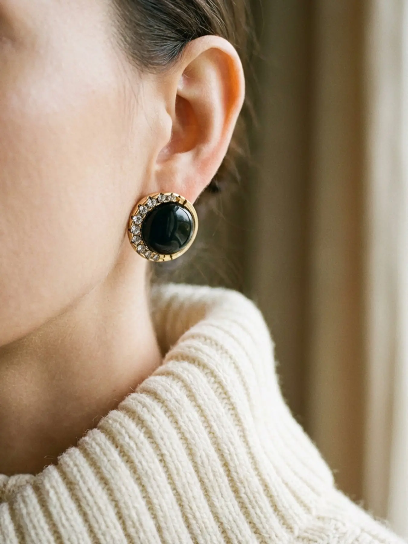 Round Stud Earrings Vintage Style H65 Brass Inlaid Black Onyx Zircon Women Daily Banquet Anniversary Gift
