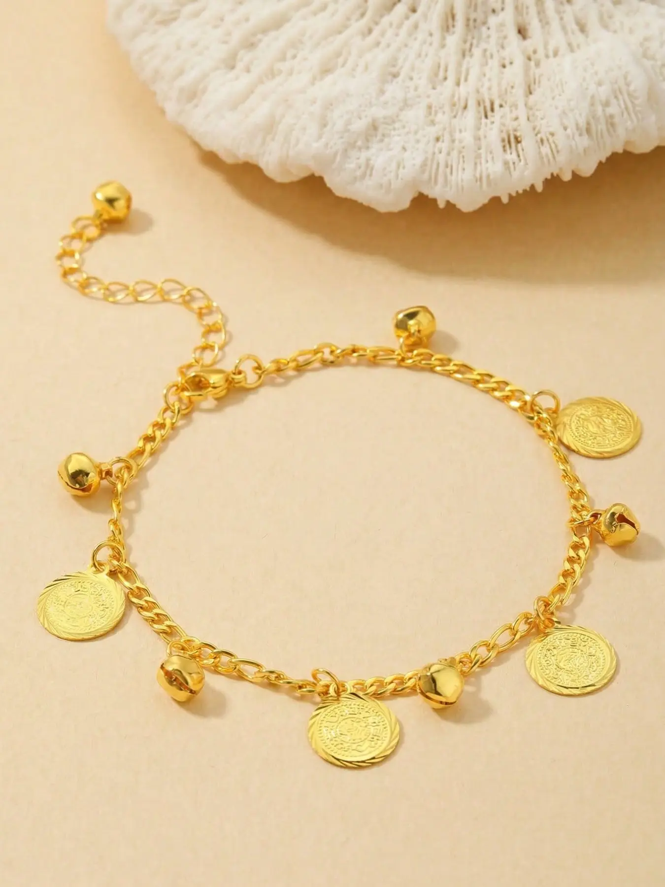 Vintage Coin Bell Anklet for Women, Perfect for Beaches and Festive Gifts, Elegant Foot Jewelry for Ladies, Ideal Holiday Present