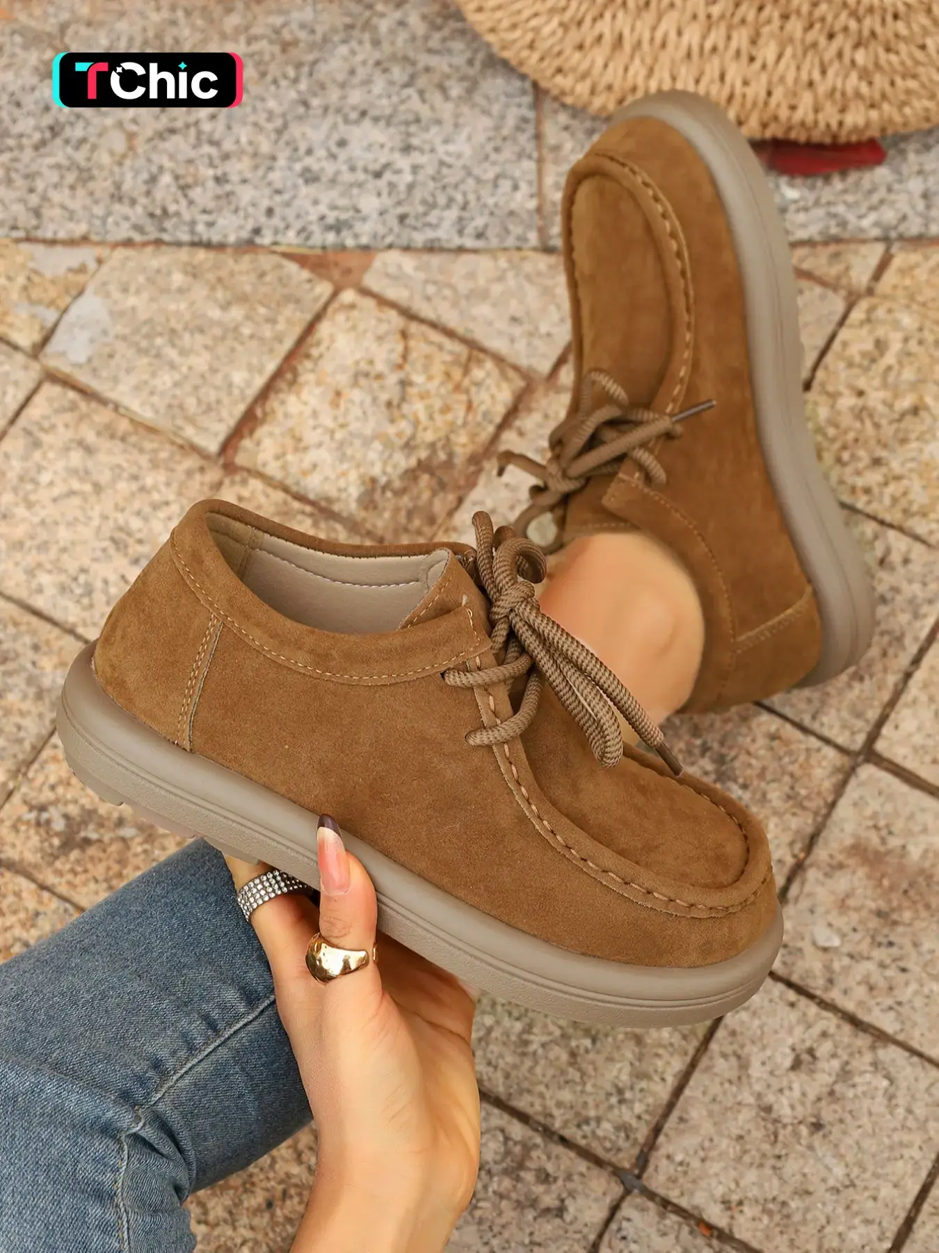 Women's Flat Shoes, Comfortable Walking Sneakers, Fashion One-Button Lace-Up Casual Shoes, Ideal for Work, All-Day Comfort, Closed, Casual Lifestyle Footwear