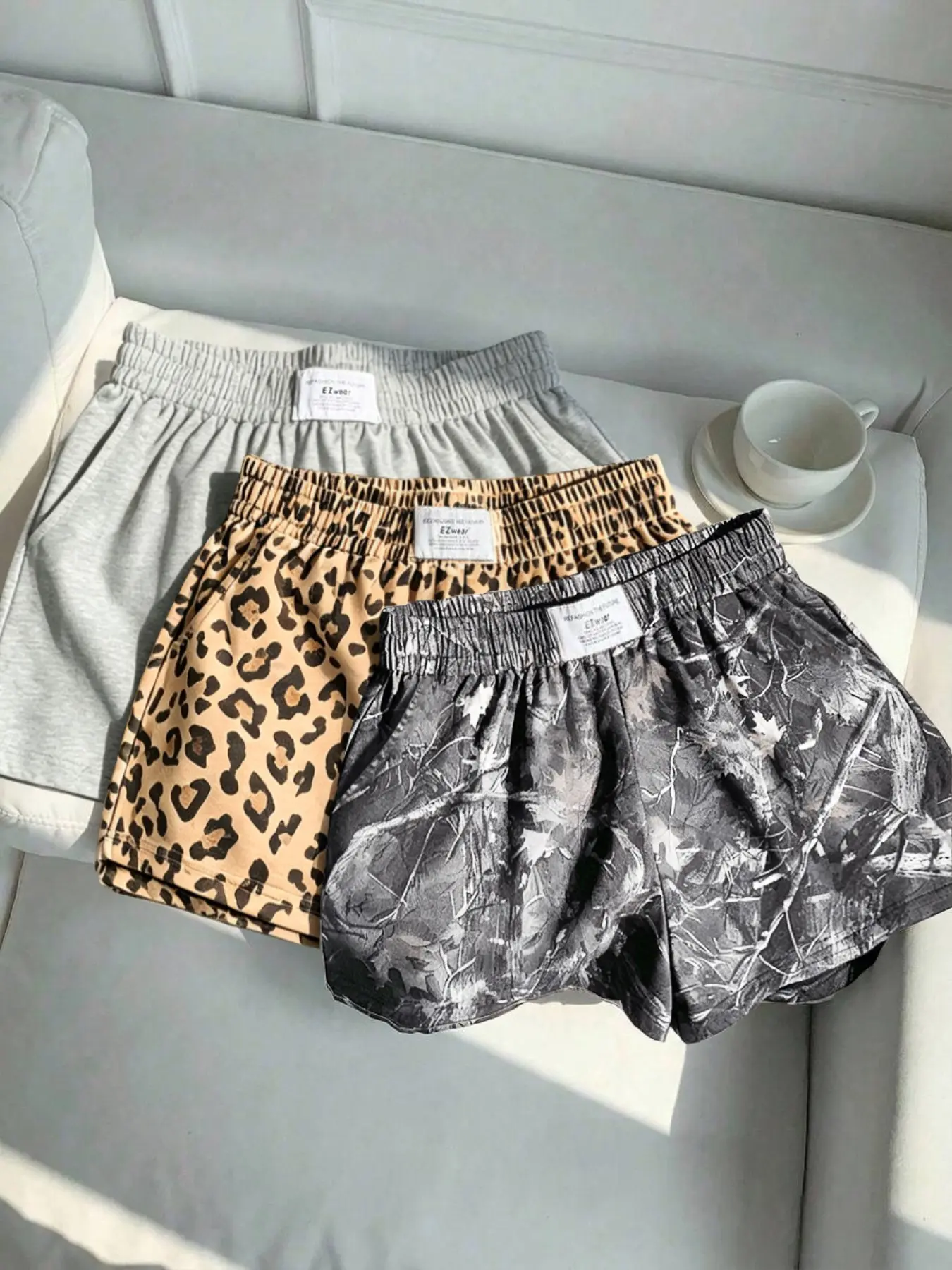 3-Pack American Vintage Leopard Camouflage All-Over Print Flowy Loose Baggy Athletic Casual Comfy Shorts for Women, Endless Summer Slimming Hiding Fat, Suitable for Running and Daily Wear Bottoms