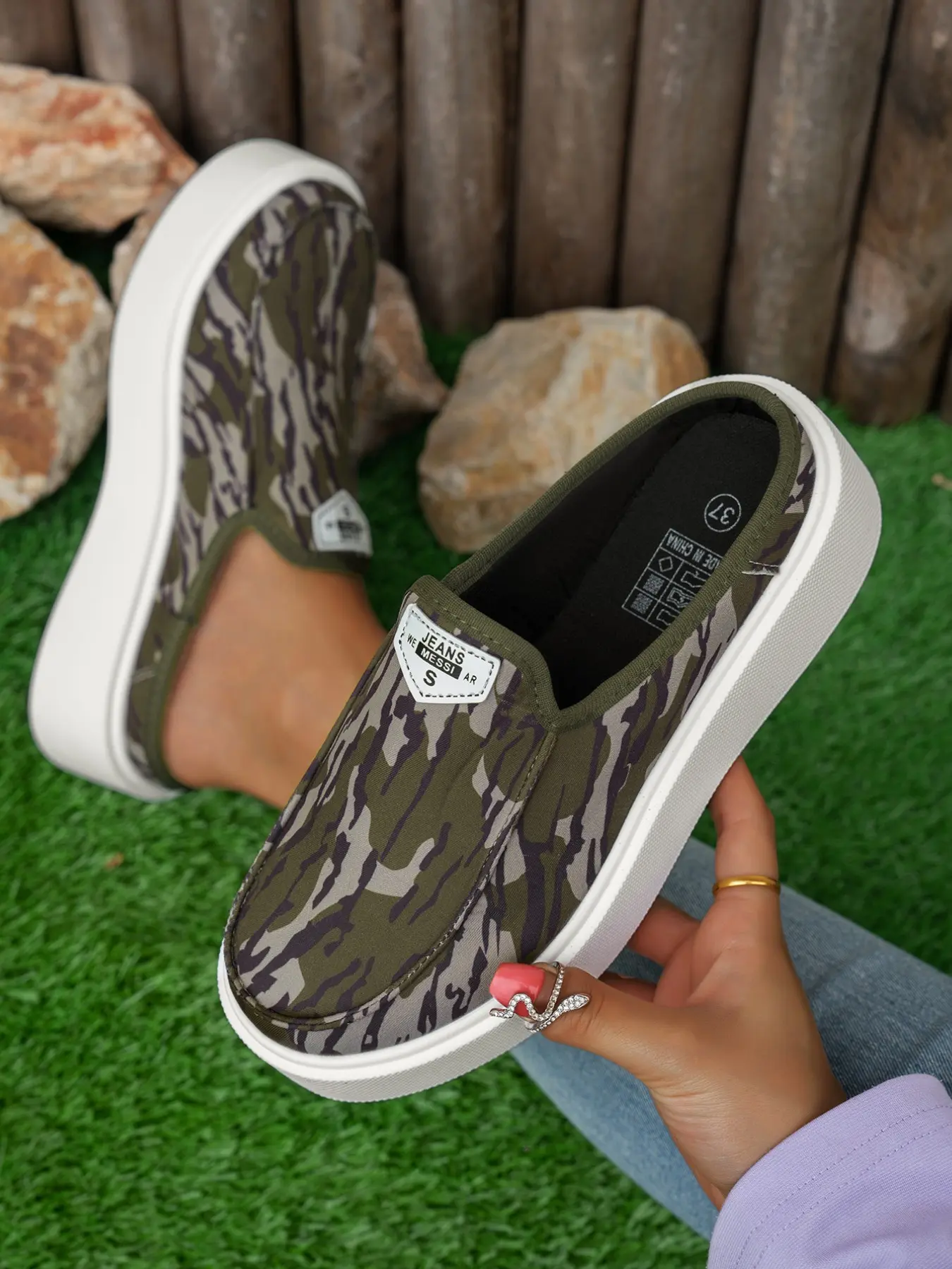 2026 Women's new styles: brown, black, gray, leopard print, thick-soled mules, large size, comfortable, casual, slip-on design, Rubber Slip ons, suitable for school/vacation, Mule Flats, Casual Trendy Shoes