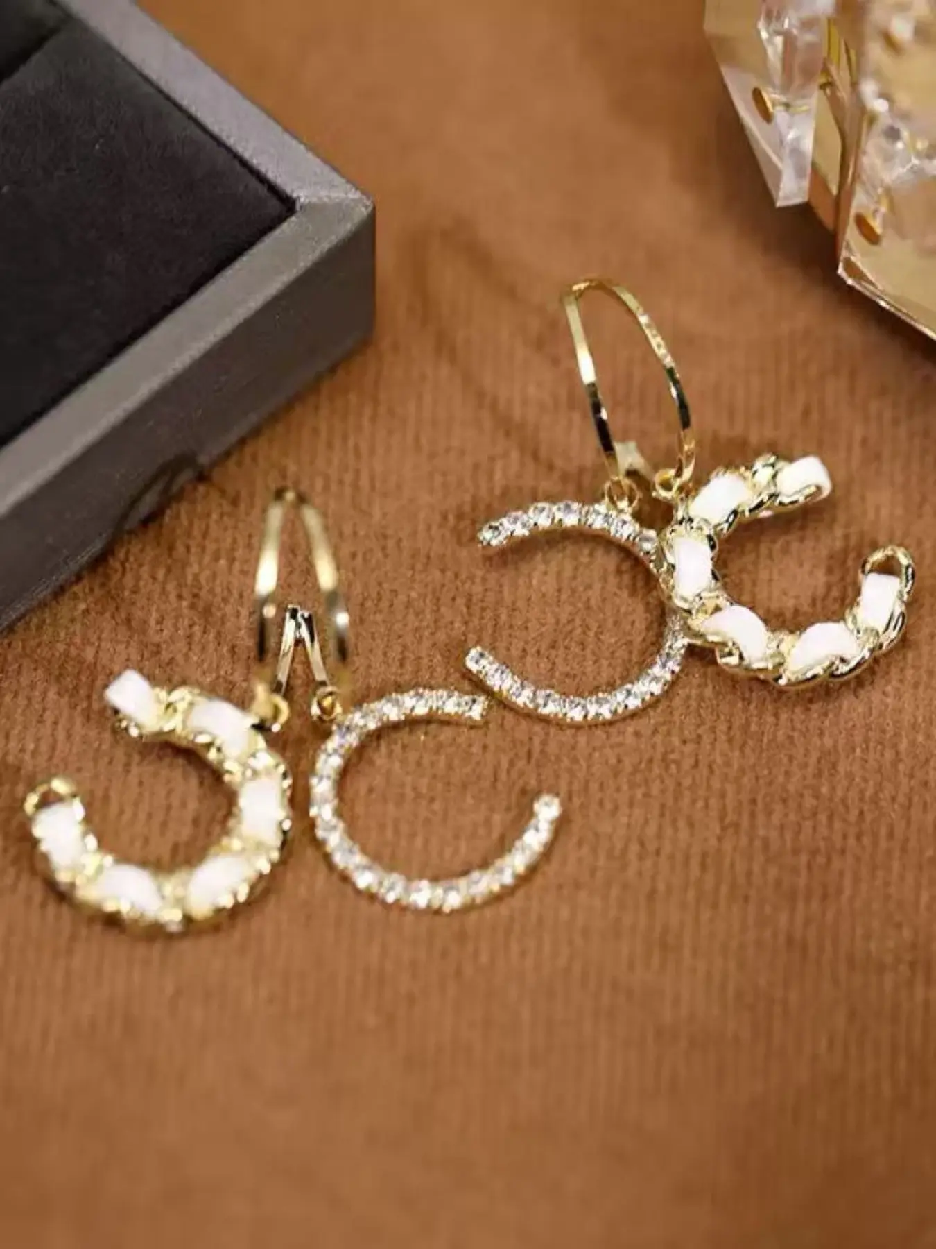 Woven Double C Earrings, Elegant Charm Earrings, Geometric Pattern, Alloy Material, All Seasons, Fashionable & Versatile