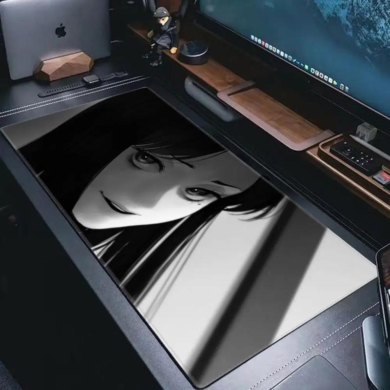 'Black and white Mouse Pad Cute HD branco Desk Pad Extended Gaming Keyboard Mats Large XXL Gamer Collage Horror Anime Mousepad'