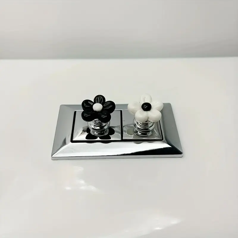 Elegant Floral Toilet Flush Button, Anti-Scratch, Dedicated Bathroom Tank Switch, Creative Decorative Accessory, Ideal for Bathroom Decoration