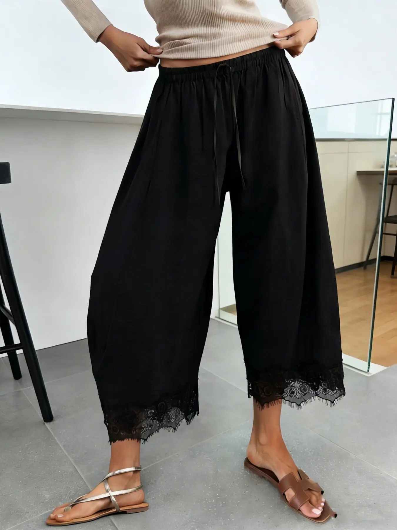 2026 Summer New Lazy Style Lightweight Flowy Wide Leg Baggy Pants, Lace Hem High Waist Loose Fit Slimming Nine-Inch Pants, Festival Vacation Casual Lantern Pants Bottoms