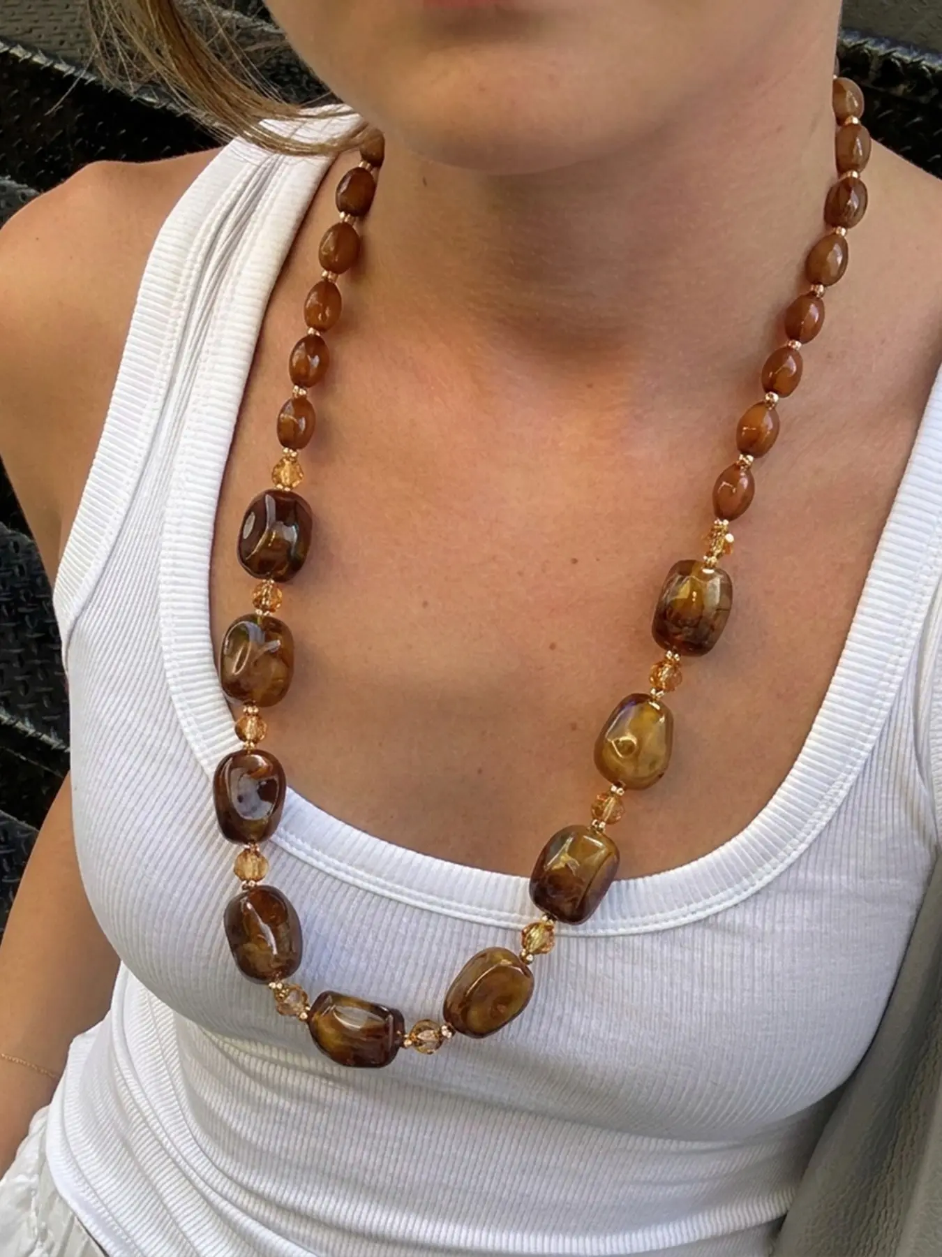 Irregular Geometric Resin Beaded Necklace, Elegant Plain Design, Acrylic Beaded Chains, All Seasons Jewelry, No Choking Hazard Warning