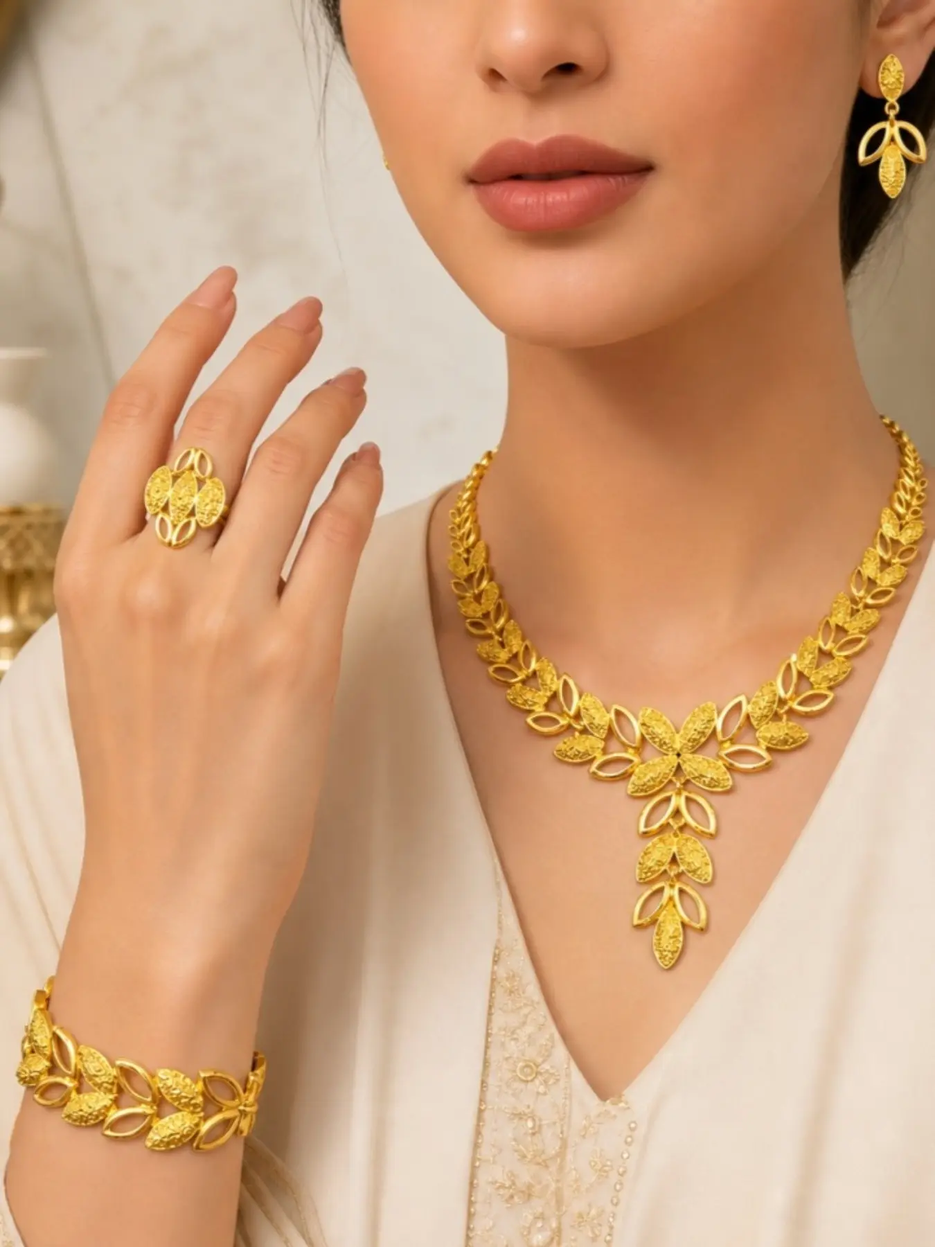 4 pieces each set of gold-plated Prom jewelry set in Dubai, Middle East elegant mosaic pendant necklace ring earrings bracelet alloy set suitable for women's banquet wedding party occasions jewelry.