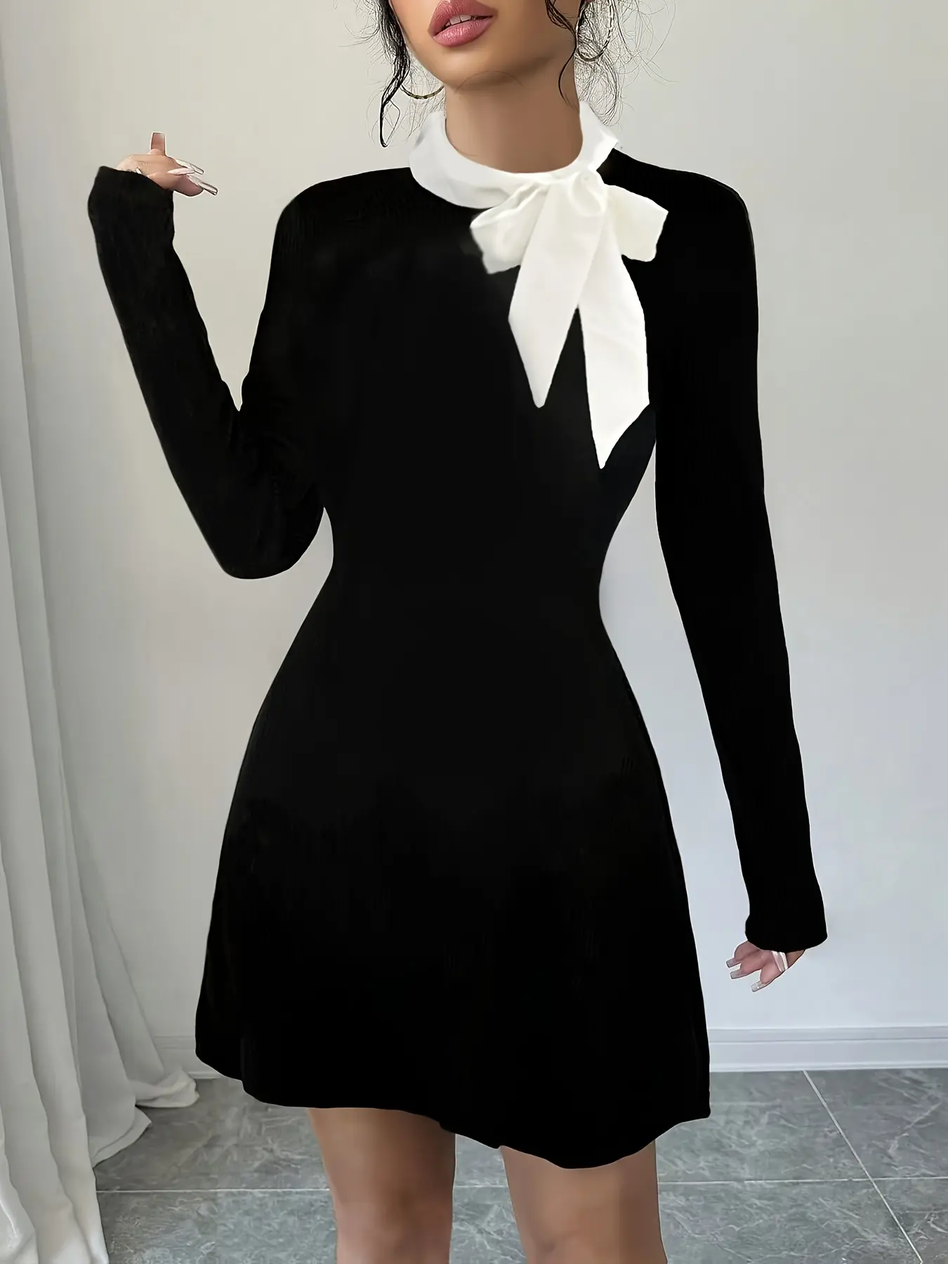 Women's black and white contrast color bow collar long-sleeve Knit dress, slim A-line elegant Chic style, suitable for daily dating and commuting wear