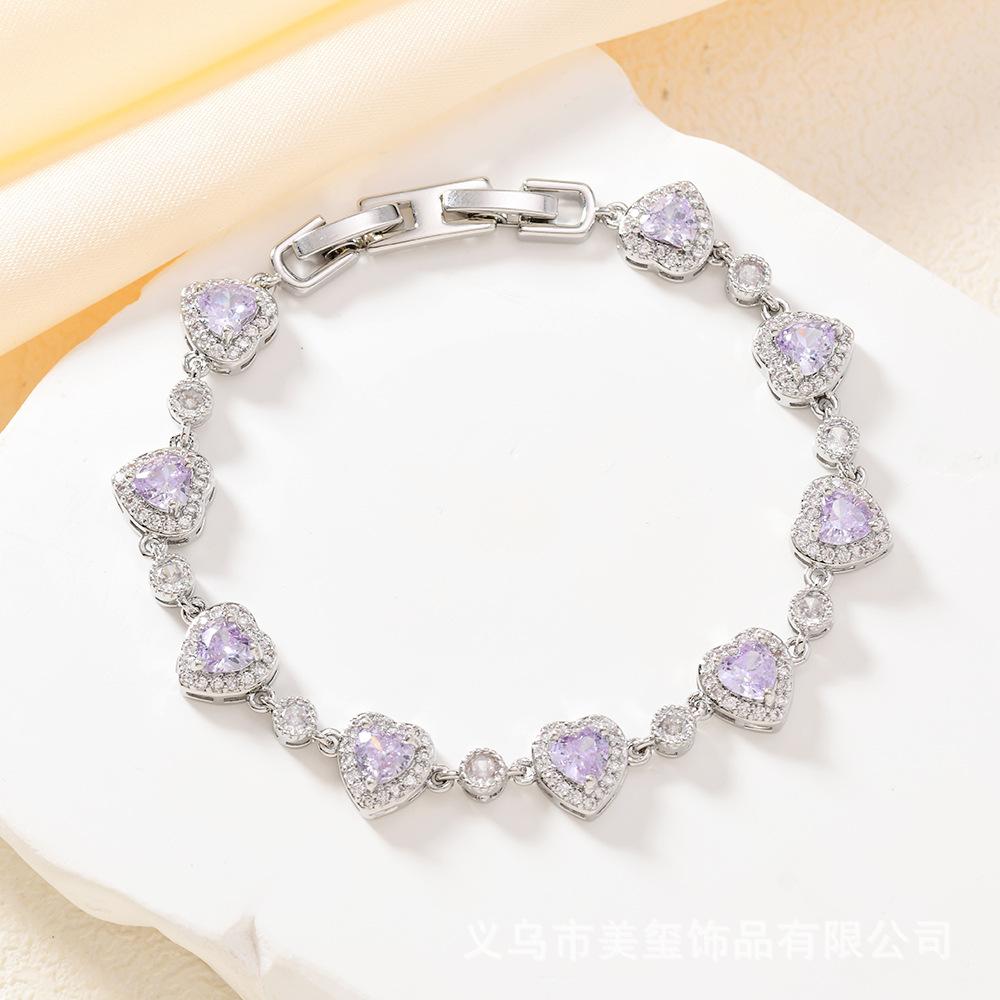 Heart Sculpture Zirconia Bracelet Tactile Sparkle Love Chain Contemporary Love Jewelry