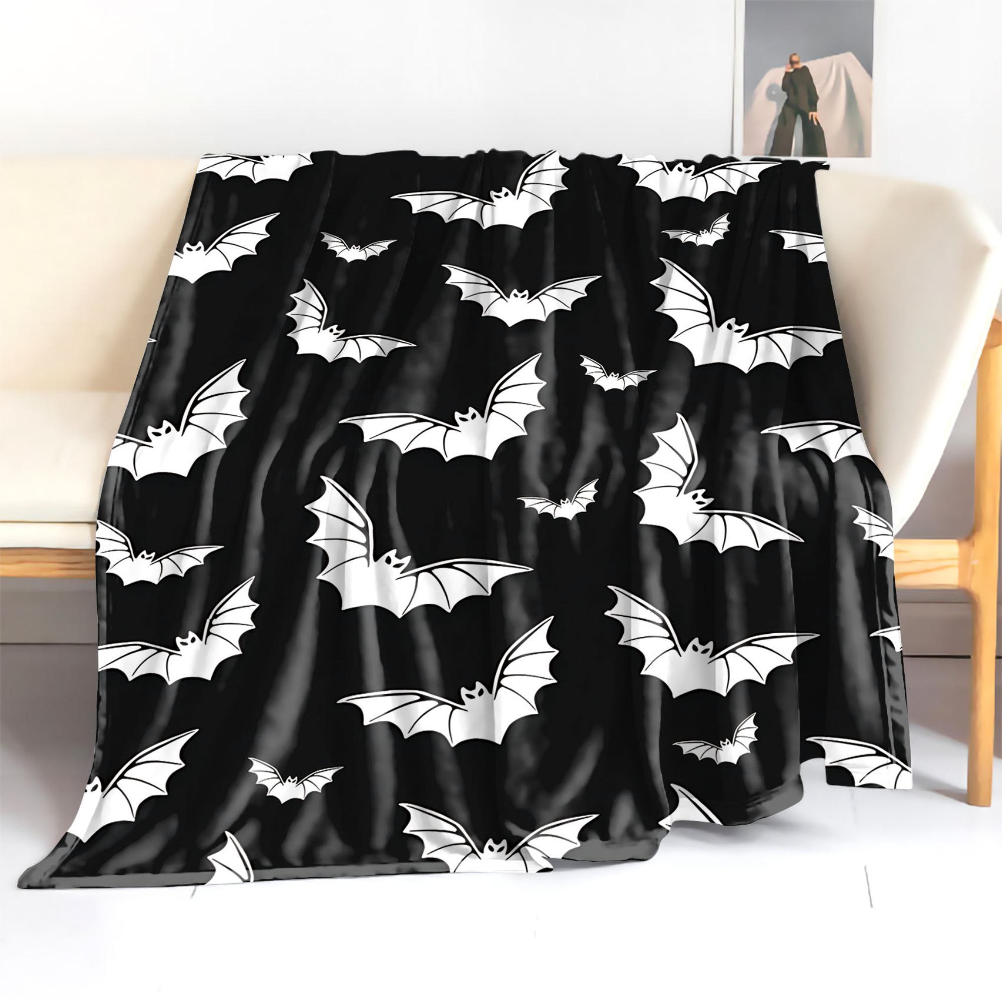 Bat Pattern Blanket, 1 Count Soft Comfortable Throw Blanket, Cool Bedroom Bedding Blankets, Napping Blanket for Home Office Camping, Halloween