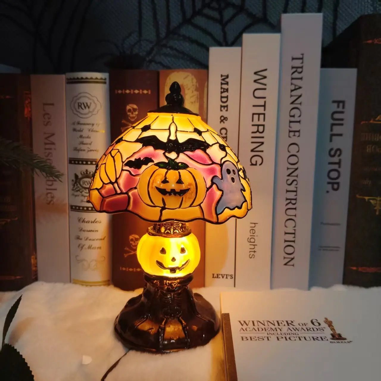 Halloween Mushroom Skull Lamp Statue, Gothic Spooky Halloween Decor for Home Parties, Bedroom Living Room, Festive Atmosphere Lighting
