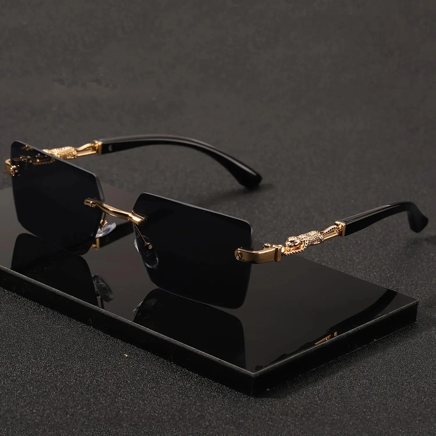 XUH Fashion Sunglasses, Semi-Rimless Rectangle Small Eyewear for Women, Ideal for Beach Vacations