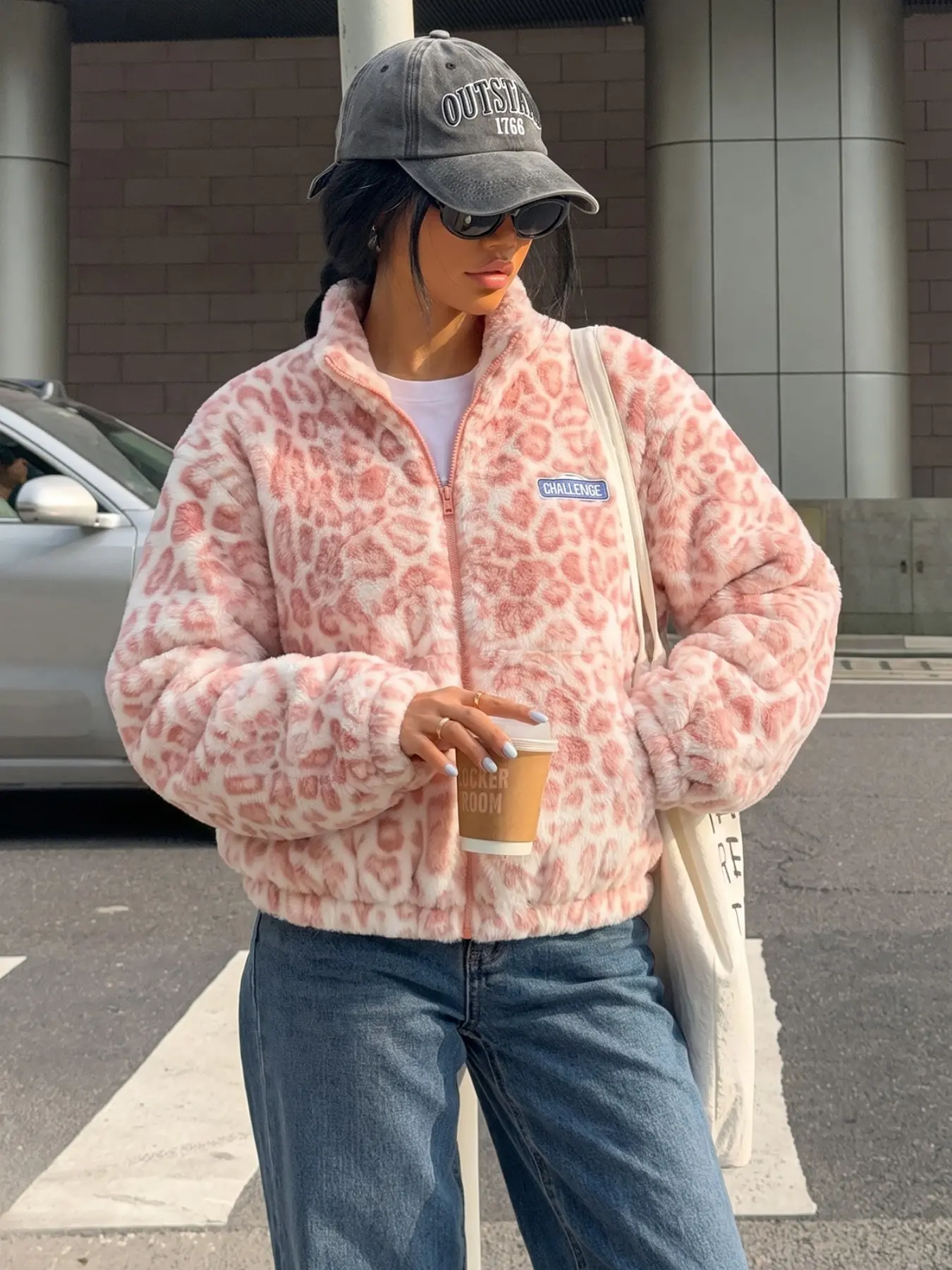 Women Pink Leopard Print Fuzzy Zip Up Jacket, Stand Collar Cropped Fluffy Fleece Coat, Letter Patch Oversized Loose Teddy Outerwear Y2K Street Warm Casual Jacket For Fall Winter Daily Wear