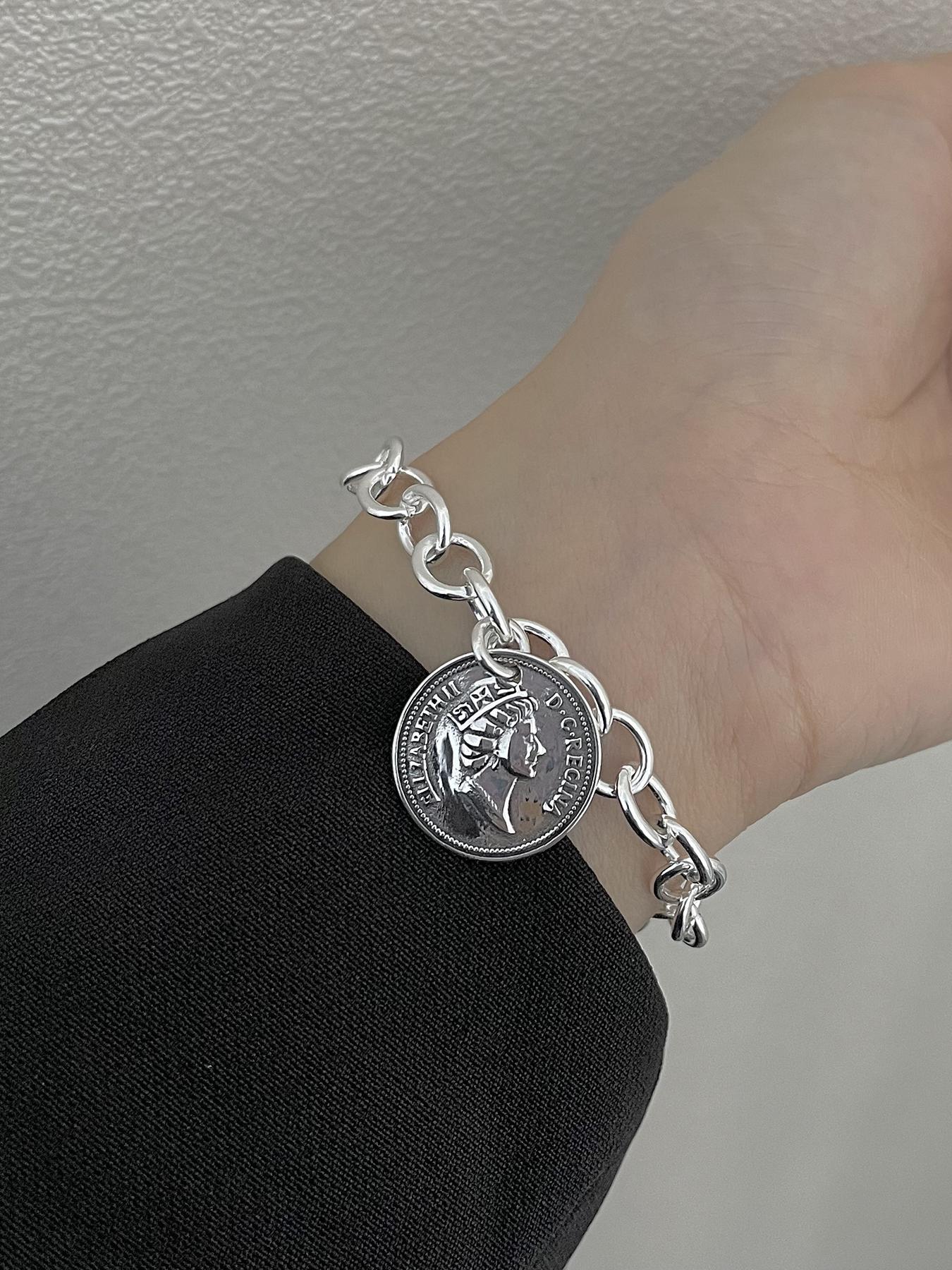 S925 Sterling Silver Vintage Queen Coin Design Bracelet with Pendant, Fashionable Chain Bracelet for Women & Girls, Trendy All-match & Exquisite Jewelry for Birthday Gift, Charm bracelets