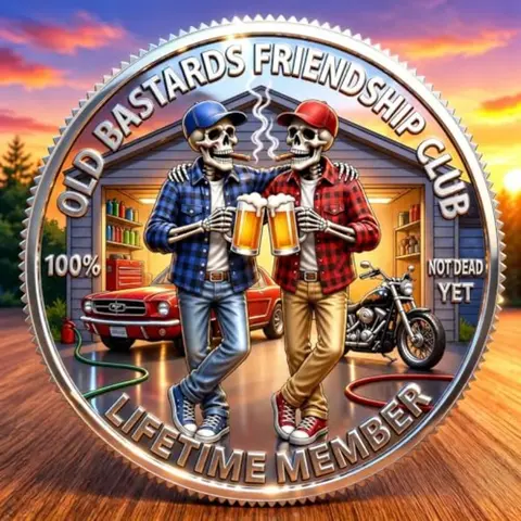 1PC Old Bastards Friendship Club Challenge Coins with Protective, Double-Sided Skeleton Beer Buddy Commemorative coin, Funny Best Friend Gifts , Funny Drinking Buddy Gifts for Men, Birthday Retirement Man Cave Decor, Birthday Retirement Keepsake