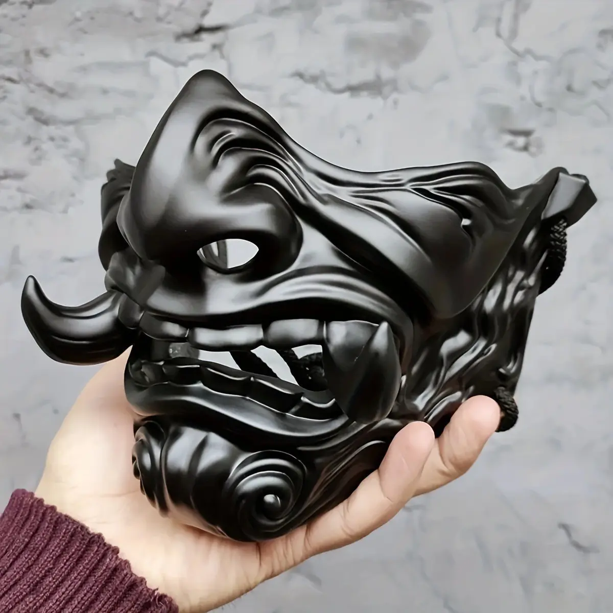 Dark Lord Warrior Mask, Horror Ghost Face with Fangs, Half-Face Makeup Prop for Parties and Dance Events, Resin Decorated Mask for Men and Women