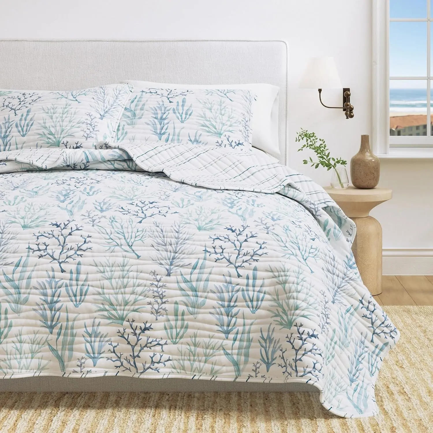 Coastal Quilt Set - 3-Piece Full/Queen Size Nautical Bedding Set - Lightweight, All-Season, Reversible Bedspread (Watercolor Coral)