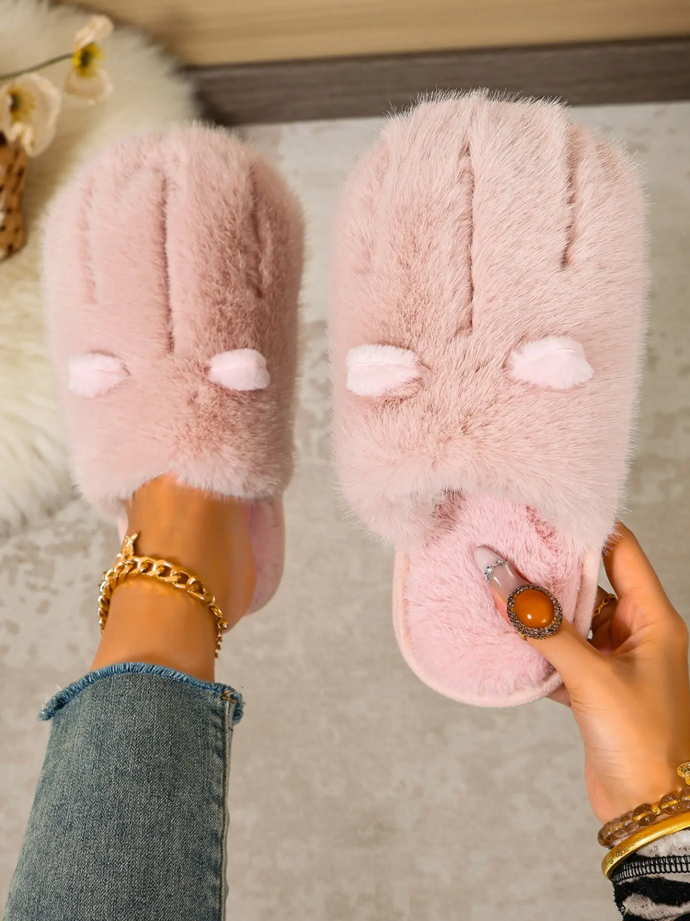 Cute Plush Multicolor Cat Ears Slippers, Fashionable Indoor Outdoor Comfort Women's Shoes, Soft and Cozy Footwear