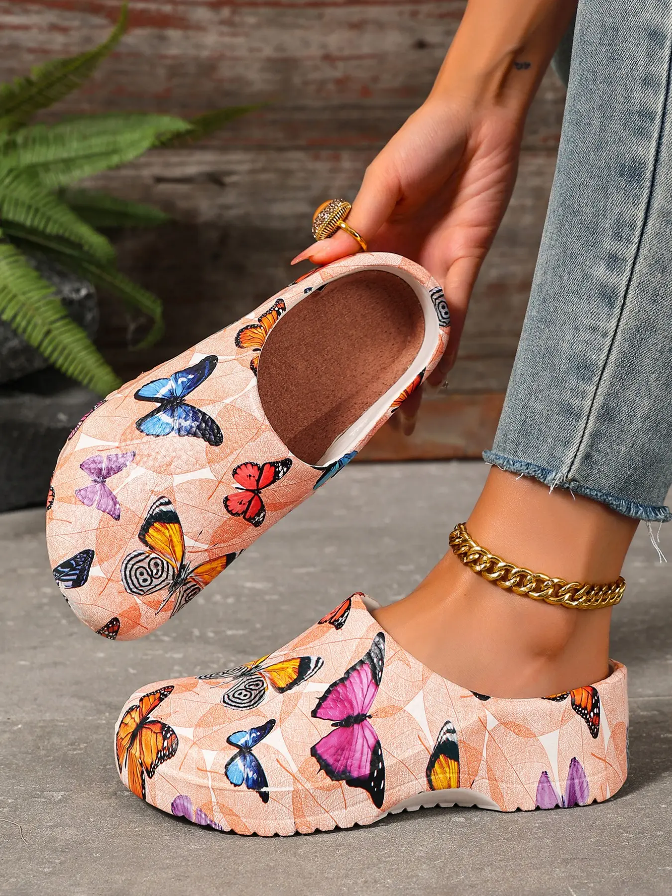 Women's Slip-On Mules, Vegan Mules, Elegant Butterfly Print, Lightweight Eva Material, All-Season Closed-Toe Shoes, Indoor/outdoor, Durable & Comfortable