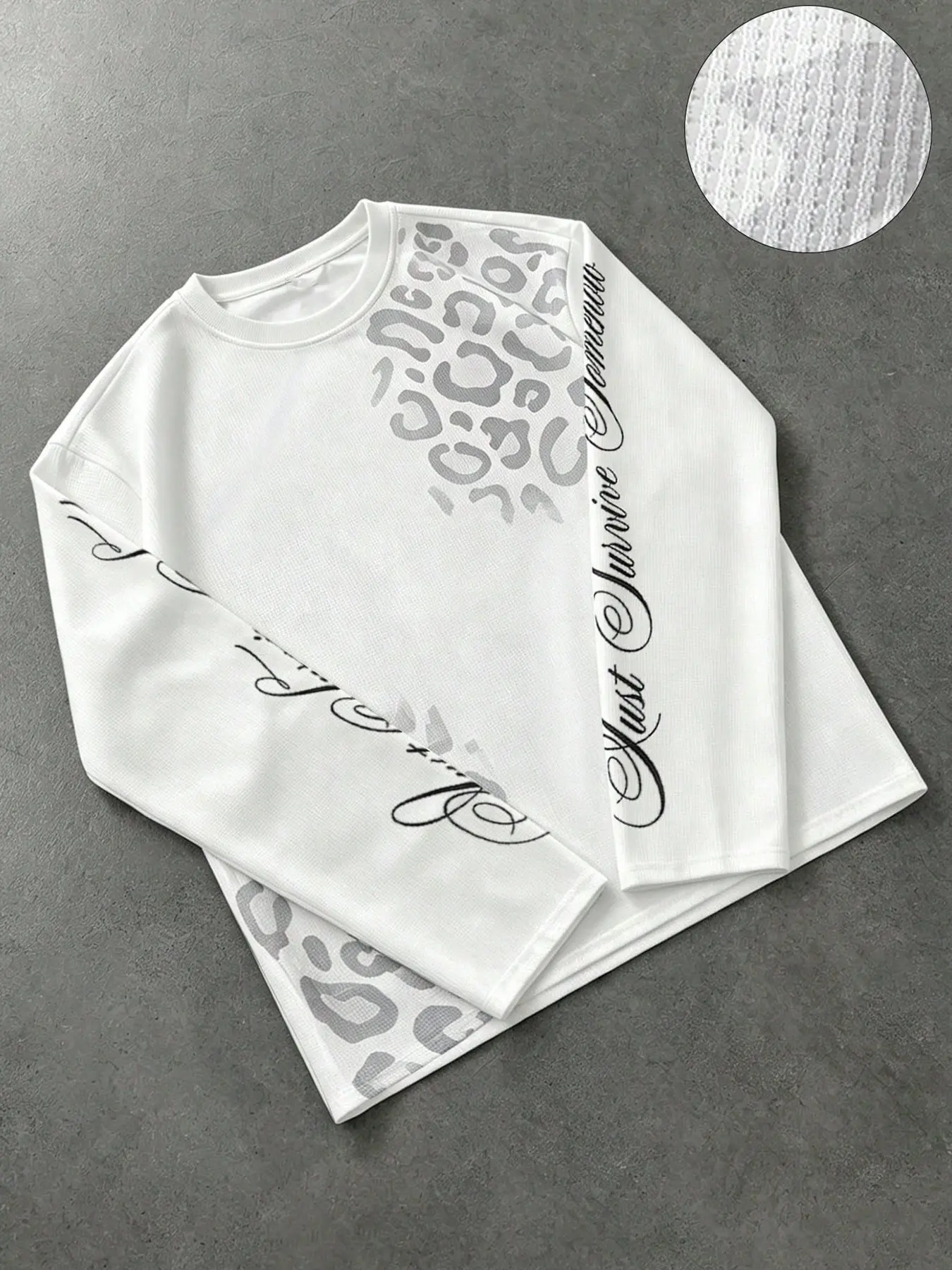 Men's Y2K Streetwear Long Sleeve T-Shirt, Textured Leopard Print, Vertical Script Lettering, Casual Round Neck Top, Trendy Fashion