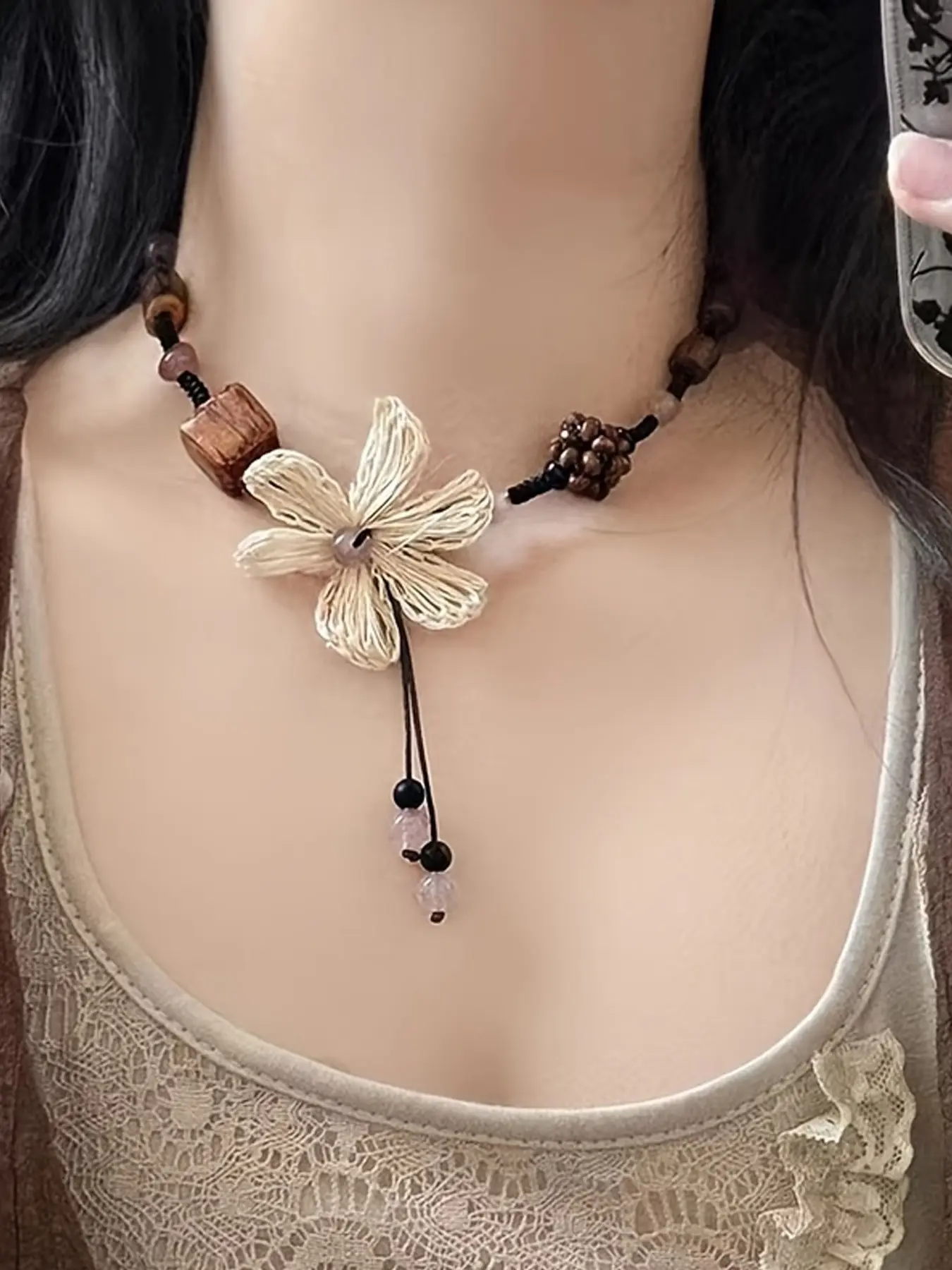 Zen-Inspired Long Feather Decorative Necklace for Women, Retro Ethnic Design, Adjustable Chain, Trendy Collarbone Accessory, Personalized Sweater Chain