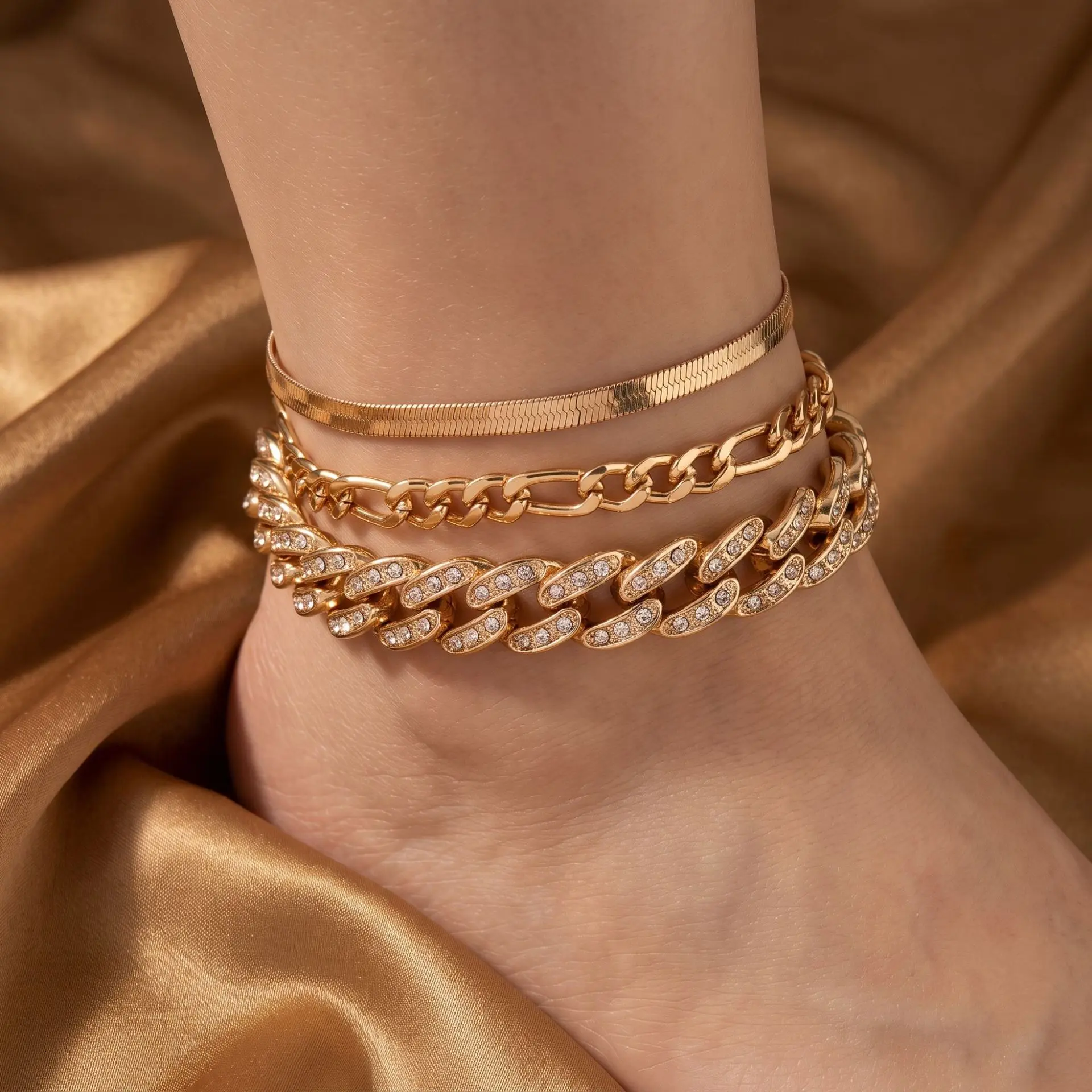 European and American cross-border vintage metal chain anklet and bracelet set, fashionable diamond-embellished snake bone chain clasp jewelry, stackable accessories
