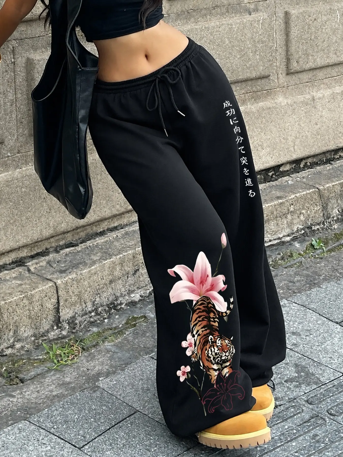 Women's Japanese Tiger Lily Print Sweatpants, High Waist Drawstring Waist, Loose-Fit Streetwear, Casual Fashion, All Seasons