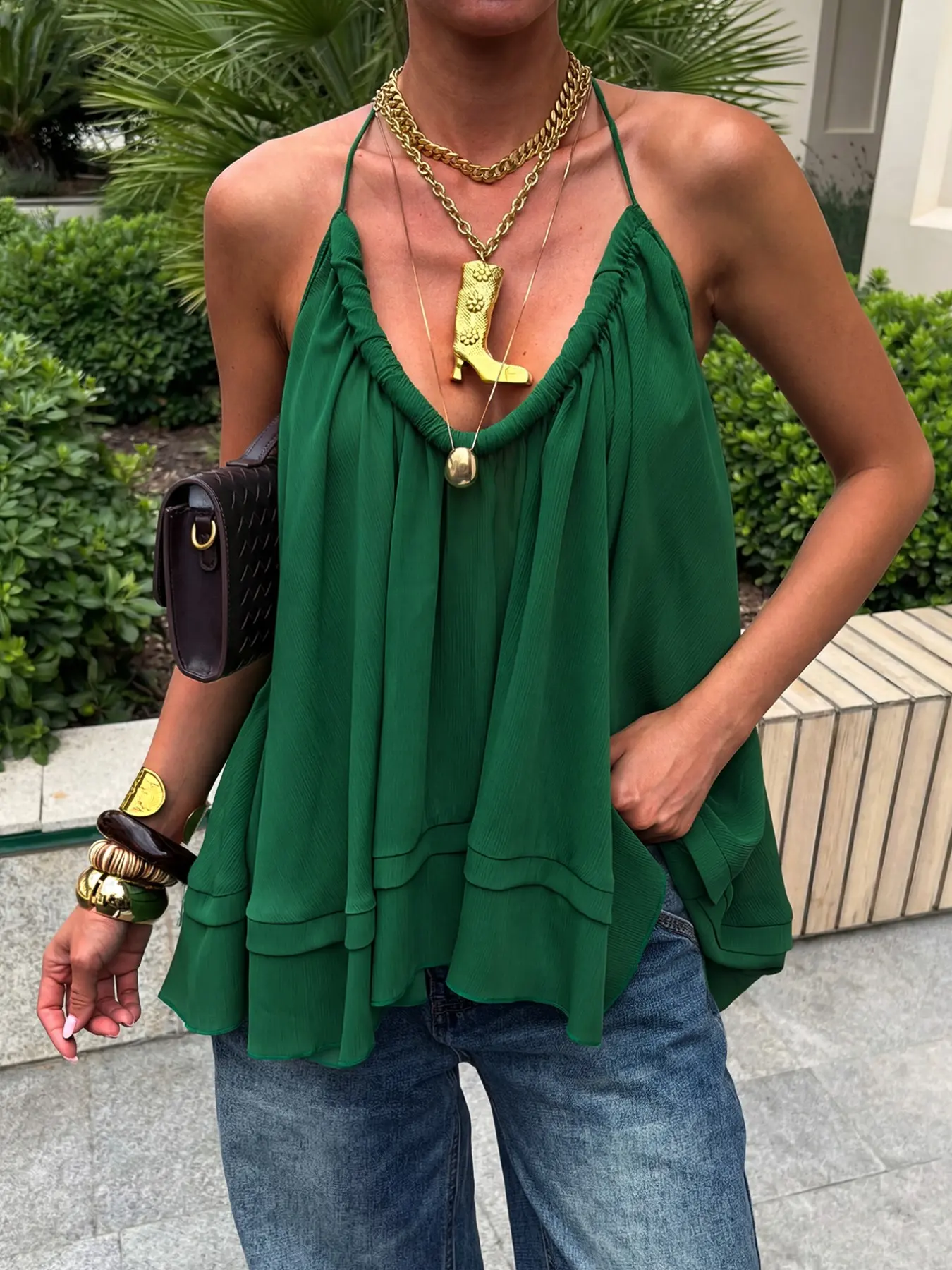 Women's Chic Flowy Halter Top, Loose-Fit Deep V Neck Layered Sleeveless Blouse for Vacation & Beach, Boho Y2K Going Out Top, Lightweight Casual Streetwear, Fashion Draped Swing Top
