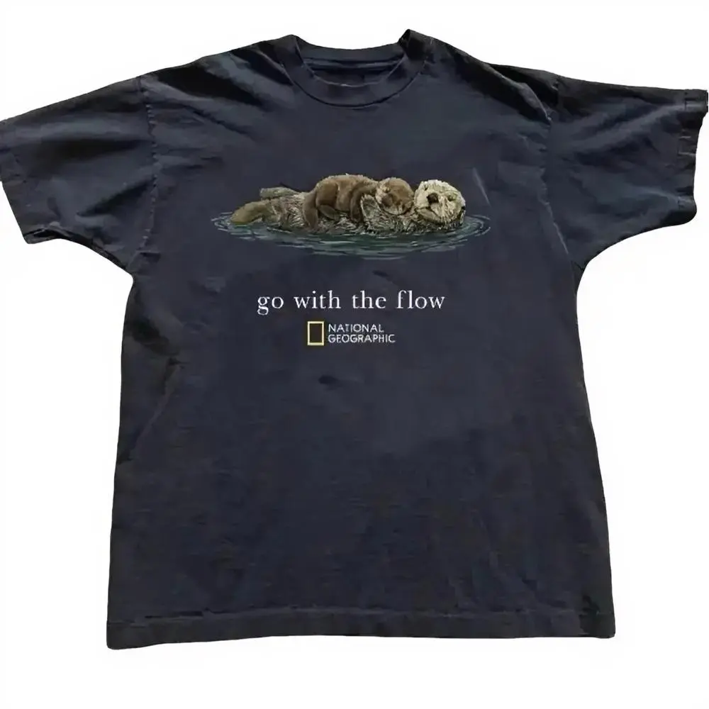 Otter floating in the water pattern T-shirt, unisex, vintage style, gift for animal lovers, cute sea otter T-shirt, nature-inspired design, pure cotton material, breathable and comfortable