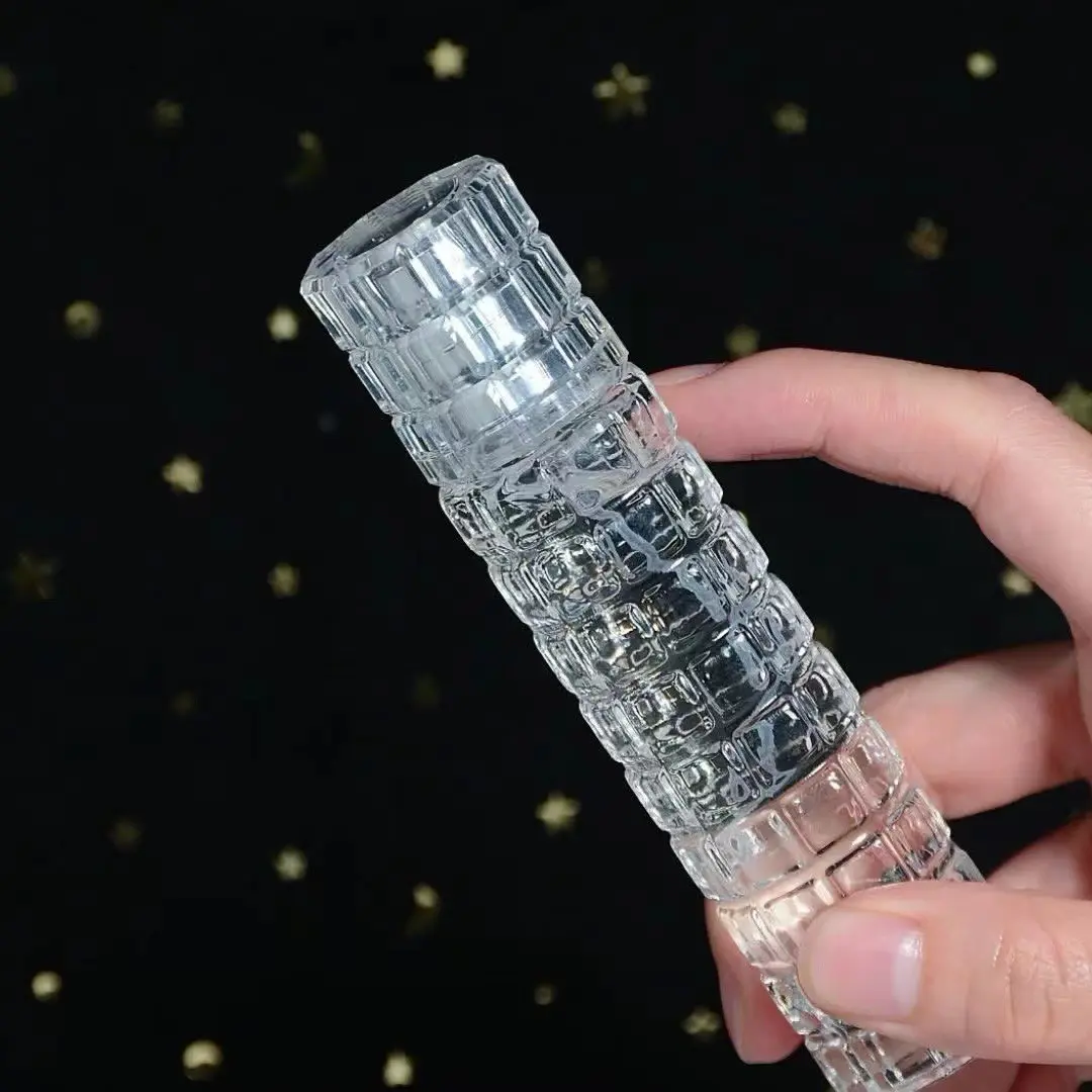 Single-piece 30ml perfume refillable spray bottle with glass shell, travel-sized perfume container