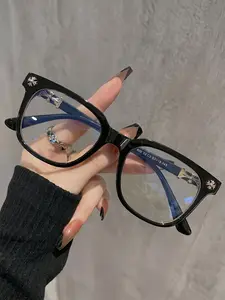 New Fashionable Trendy Plain Glasses, Retro Metal Frame Blue Light Blocking Eyewear, Stylish and Unique Design for Daily Use