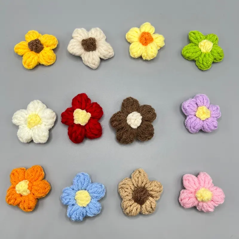 12 Random Crochet Flower Patches, Knitted Flowers, Floral Embroidery Stickers, Sewing Floral Decorations, DIY Hair Accessories, Clothing Accessories