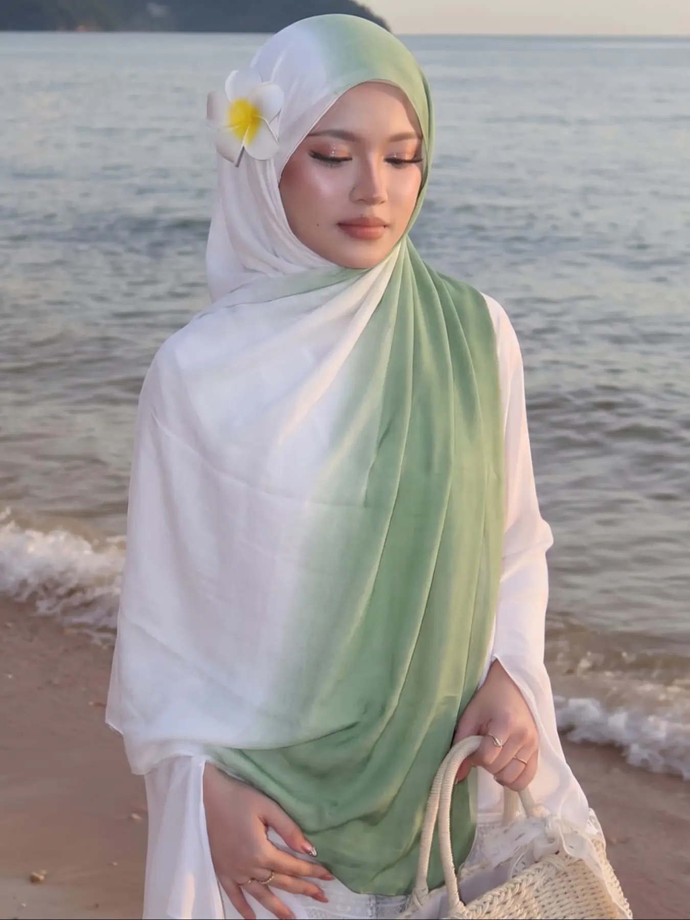 Trendy Gradient Hijab, Breathable and Skin-Friendly, Middle Eastern Blogger Fresh Forest Style Headscarf