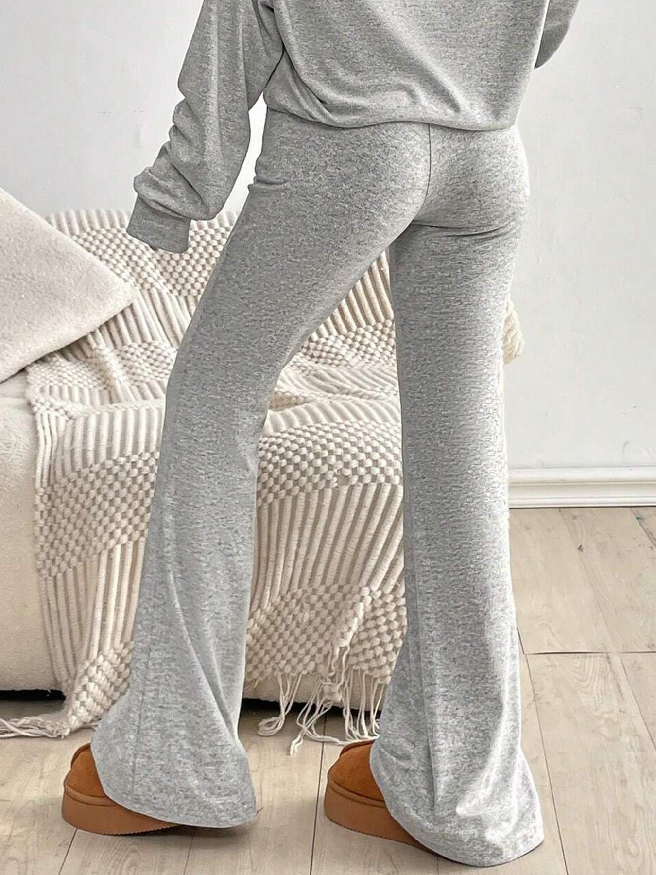 Women's Camo Slim-Fit Flare baggy leggings, Cross Waistband, High-Waisted Comfortable Casual Style Trousers, Fashionable Daily Wear Camouflage Print