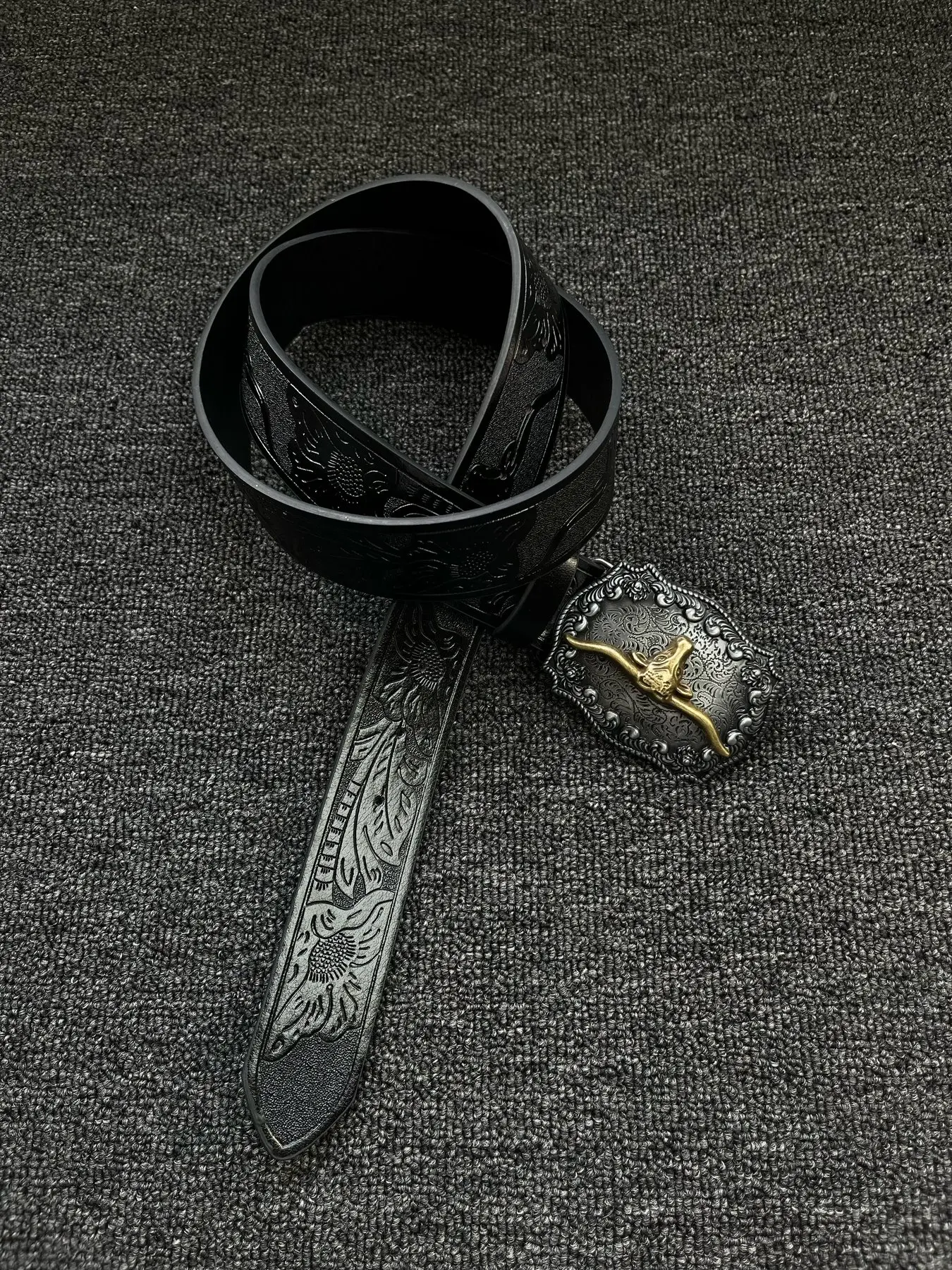 Pattern cow head buckle belt cow head design buckle head carved belt hip-hop style versatile fashion trend