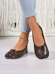 New Women's Split Toe PU Leather Flat Shoes, Japanese Tabi Style Lazy Casual Shoes, Versatile Commute & Leisure Footwear