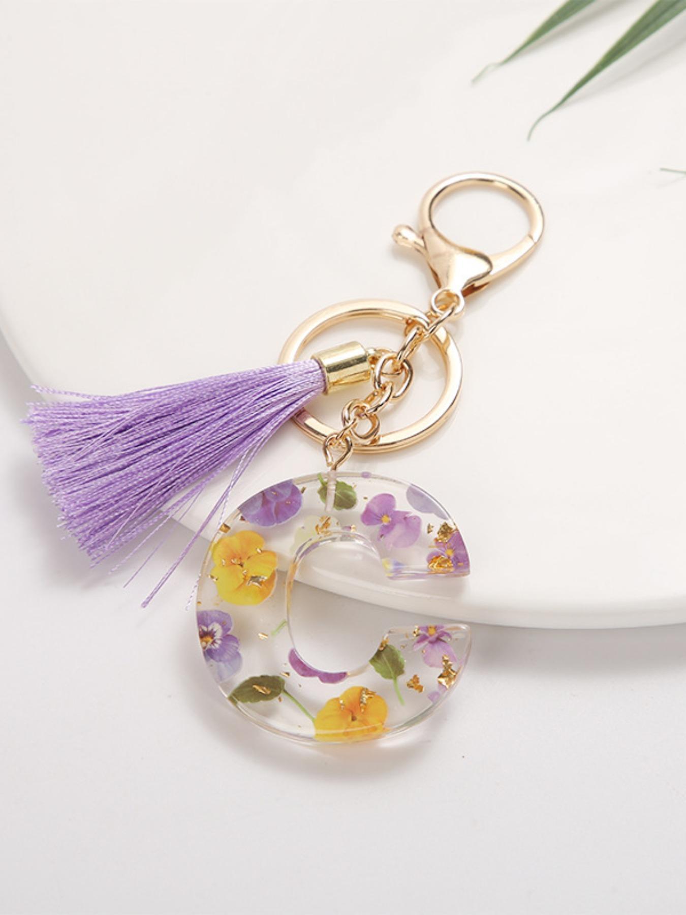 1pc Alphabet Initial Letter Key Chain Accessories, Cute Flowers Resin Charm with Key Ring, Bag Backpack Key Chain Pendant, People's Friends Gift First Choice, Stylish Keychain