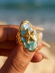 Island Style Blue Shell Starfish Open Ring, Beach Vibes Unique Design, Hammered Band, Gradient Oyster Shell Base, 3D Gold Starfish