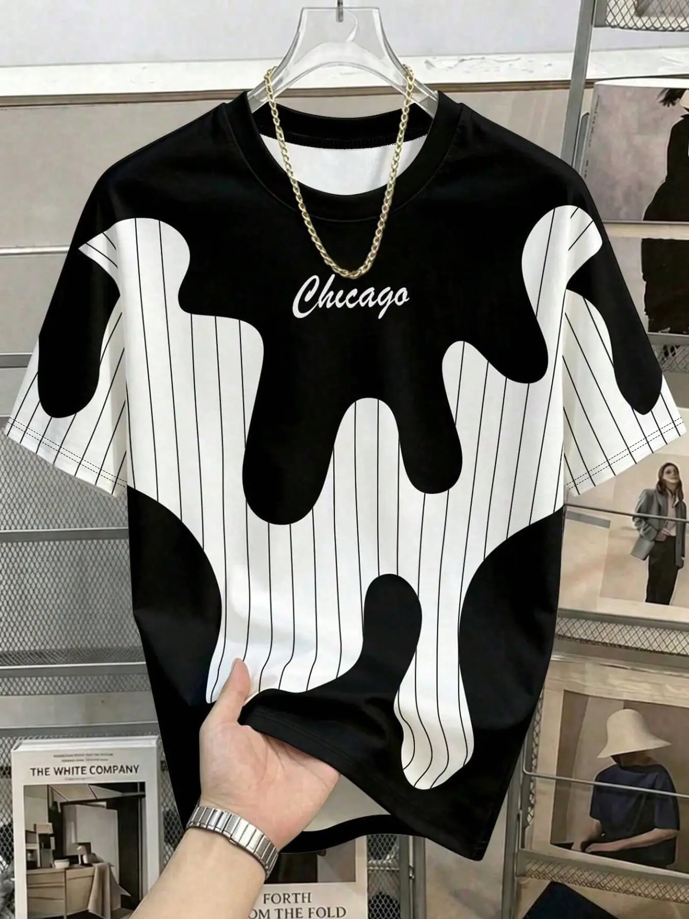 Men's black and white irregular patchwork striped short-sleeve T-shirt, Chicago letter print loose T-shirt, soft and breathable summer casual top, suitable for street shots, coffee dates, and everyday casual wear