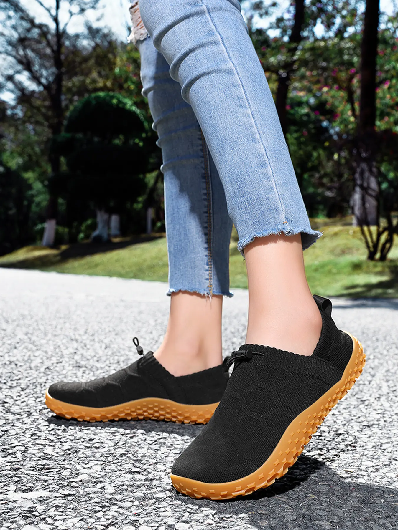 Unisex Elastic Sock-Style Breathable Water Shoes, Honeycomb Pattern, Durable Sole, Sporty Design, All-Season Outdoor Use