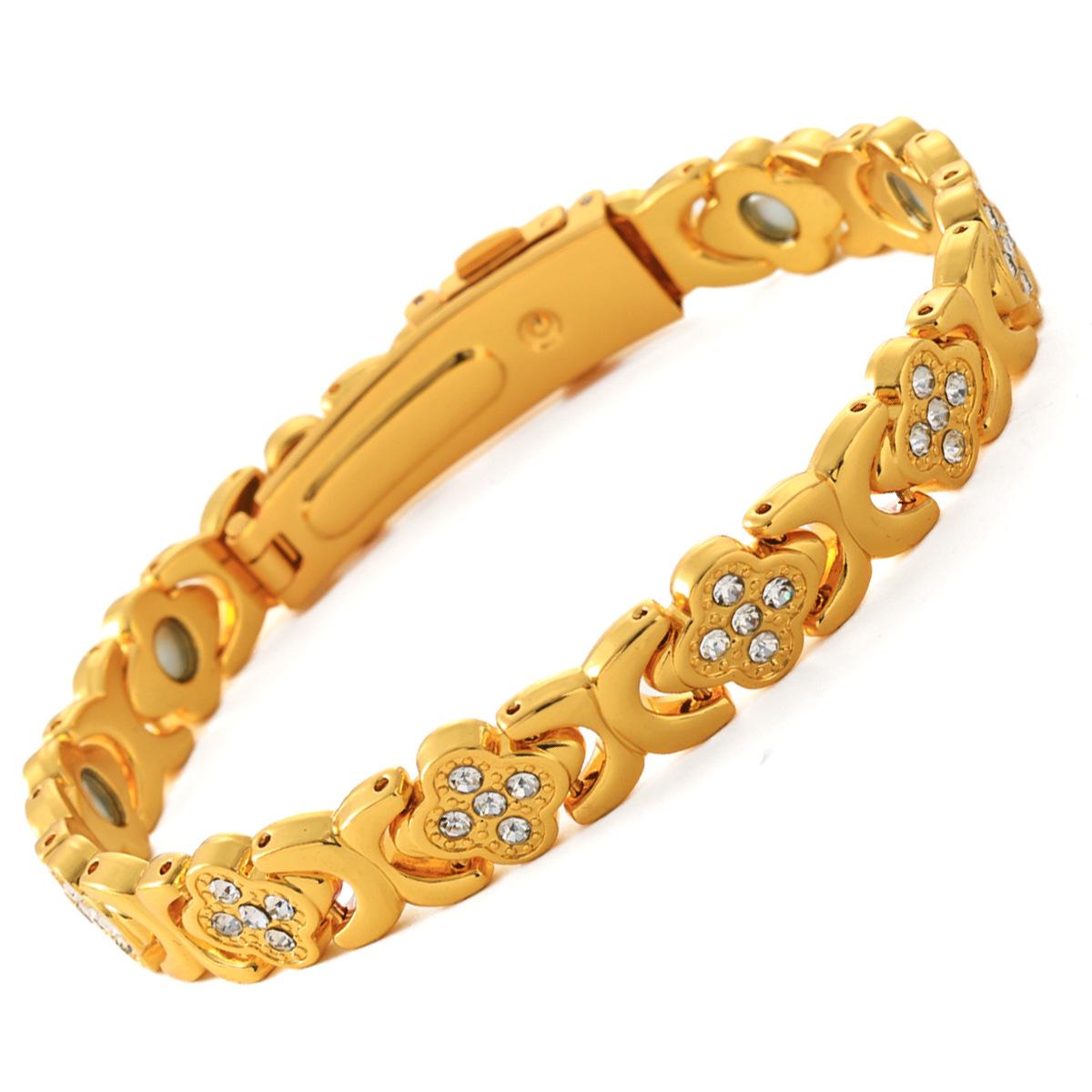 Trending magnetic bracelet - chic & luxurious clover design, alloy with diamond accents, single-row magnetic charm bracelet for women