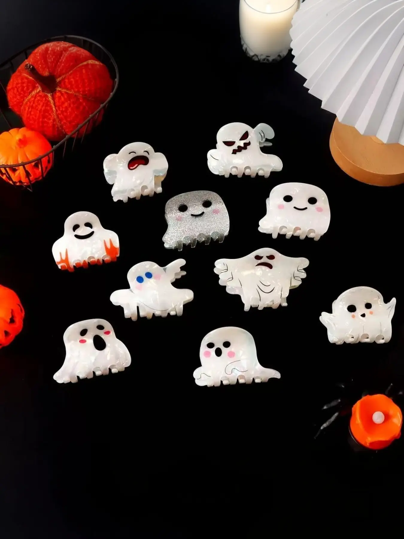 10 Pack Ghost Shape Hair Claw Clips Set, Halloween Spooky Cartoon Ghost Shark Clips, Aesthetic Hair Decor Gift for Girls Halloween Trick or Treat Party Favors, Fun Claw Clips