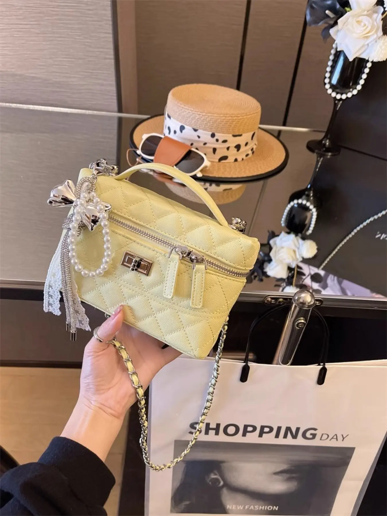 Women's Fashionable Rhombus Chain Box Bag, Versatile Shoulder Crossbody Phone Case, Stylish Single Strap Design, Perfect for Daily Use