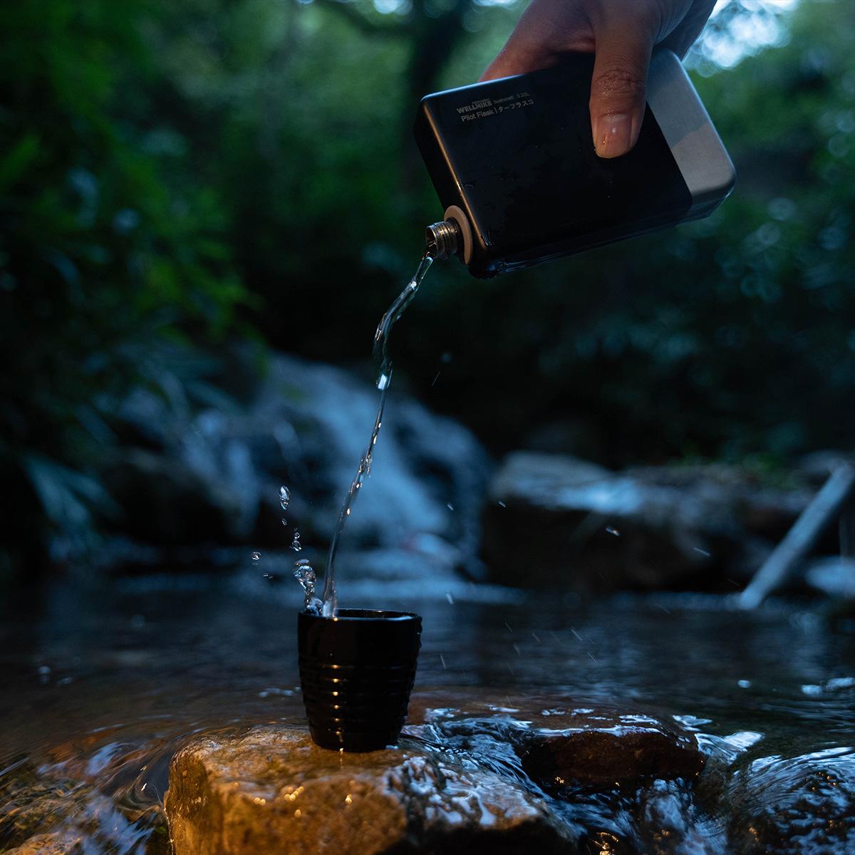 Outdoor Camping 304 Stainless Steel Portable Outdoor Flat Wine Bottle Camping Fuel Coal Oil Alcohol Coffee Pot