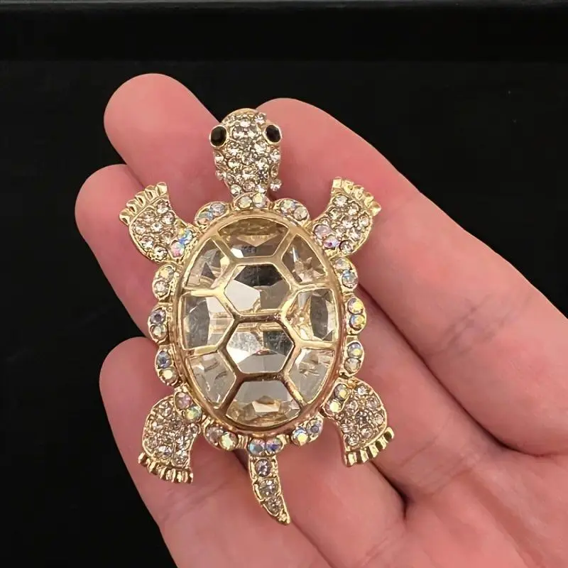 Elegant Handmade Turtle Brooch with Copper Body and Resin Shell - Unisex Animal Fashion Jewelry Accessory, Animals, Brooch Pins, Collectible Pins, Turtle Shape, Tortoise Form