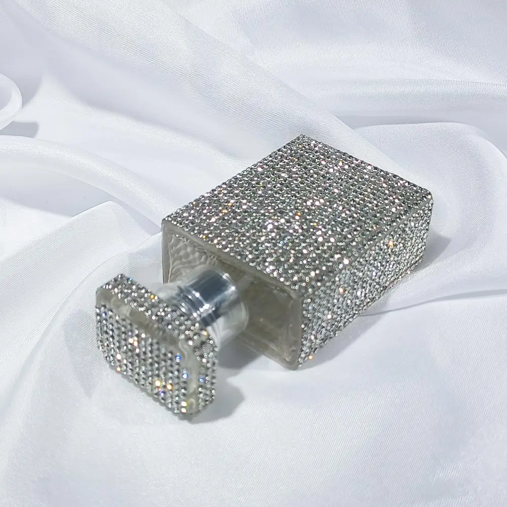 30ML Women's Rhinestone Fashion Portable Perfume Alcohol Refill Bottle, Empty Vial for Fragrance, Stylish Travel Essential